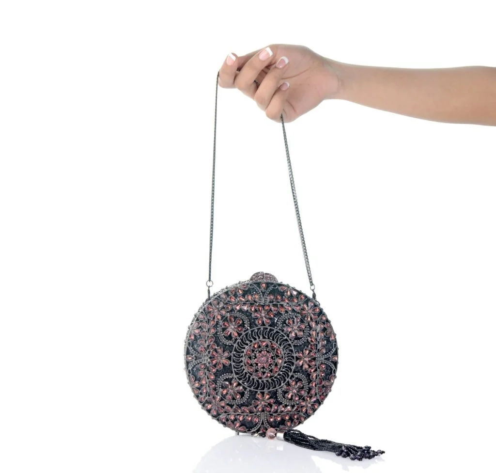 Crystal-Craft-Clutches-Hand-shots3019-1024x976.jpg