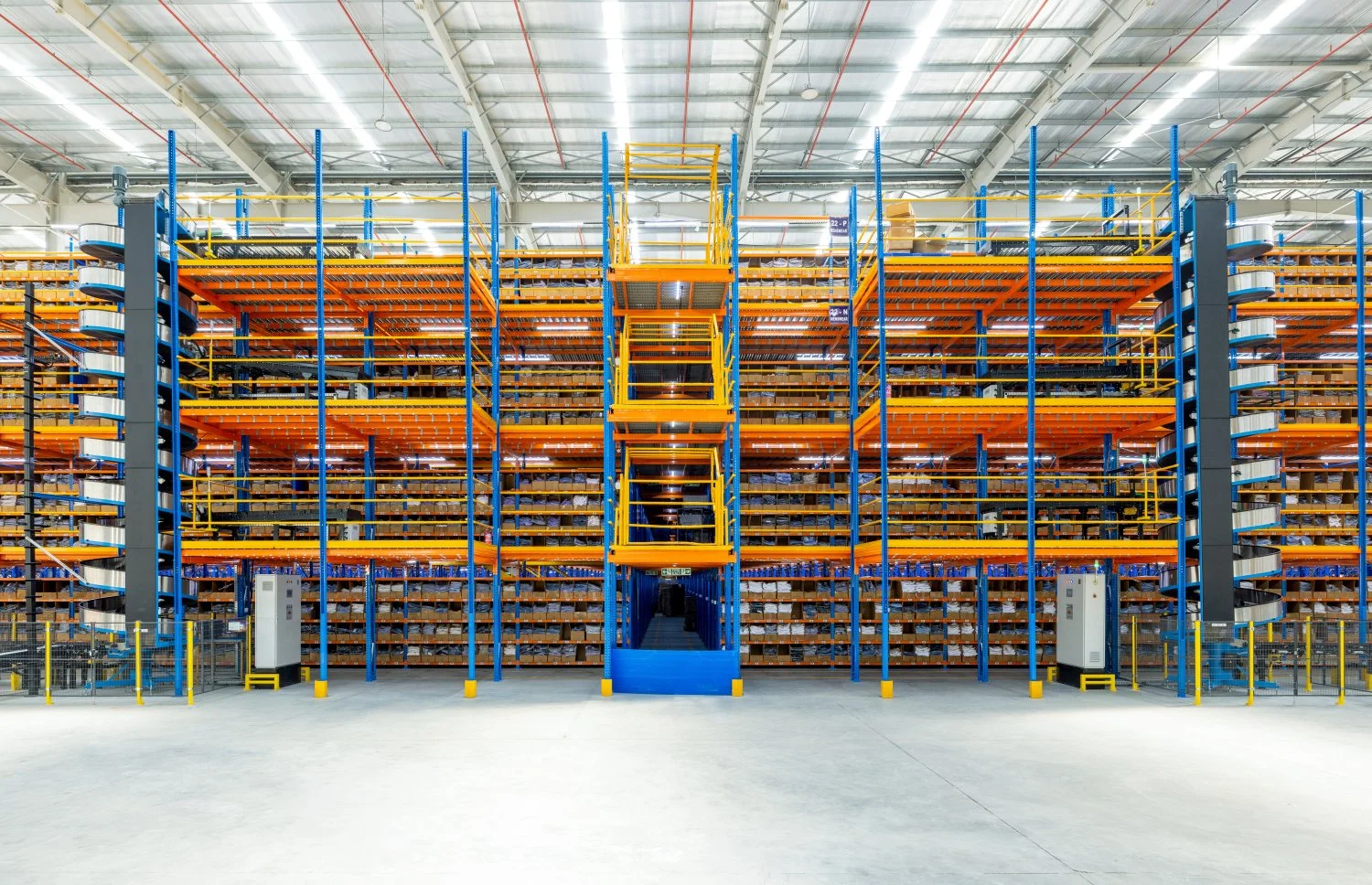  industrial-photographer-for-warehouse-storage-solutions-racking-systems-mumbai-india.jpeg