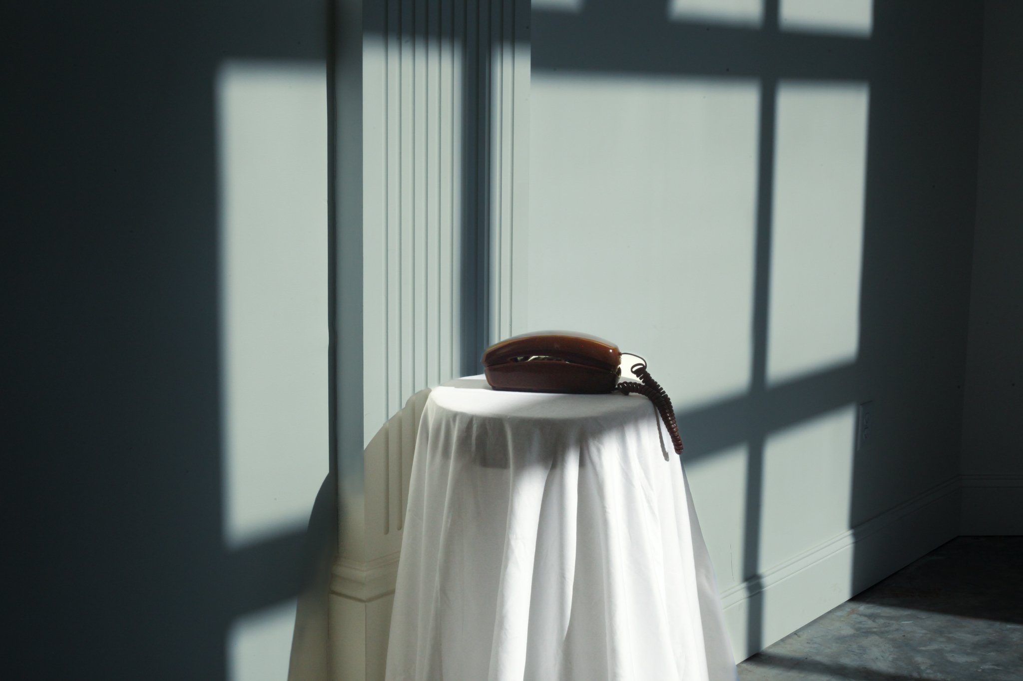 Museum Scene - Phone Prop