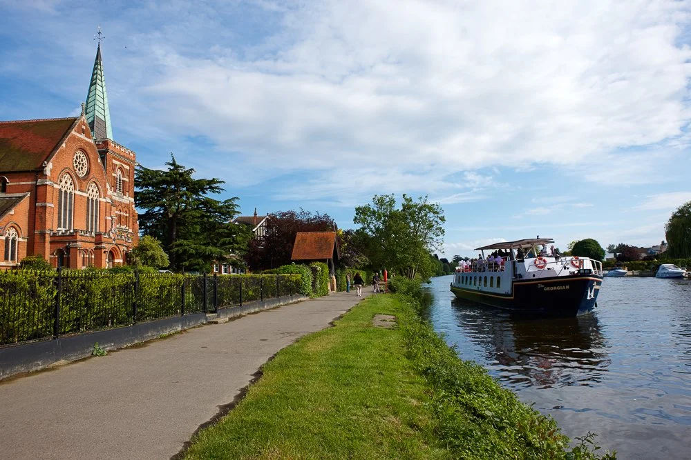 Wedding Barge leaving the St Peter's