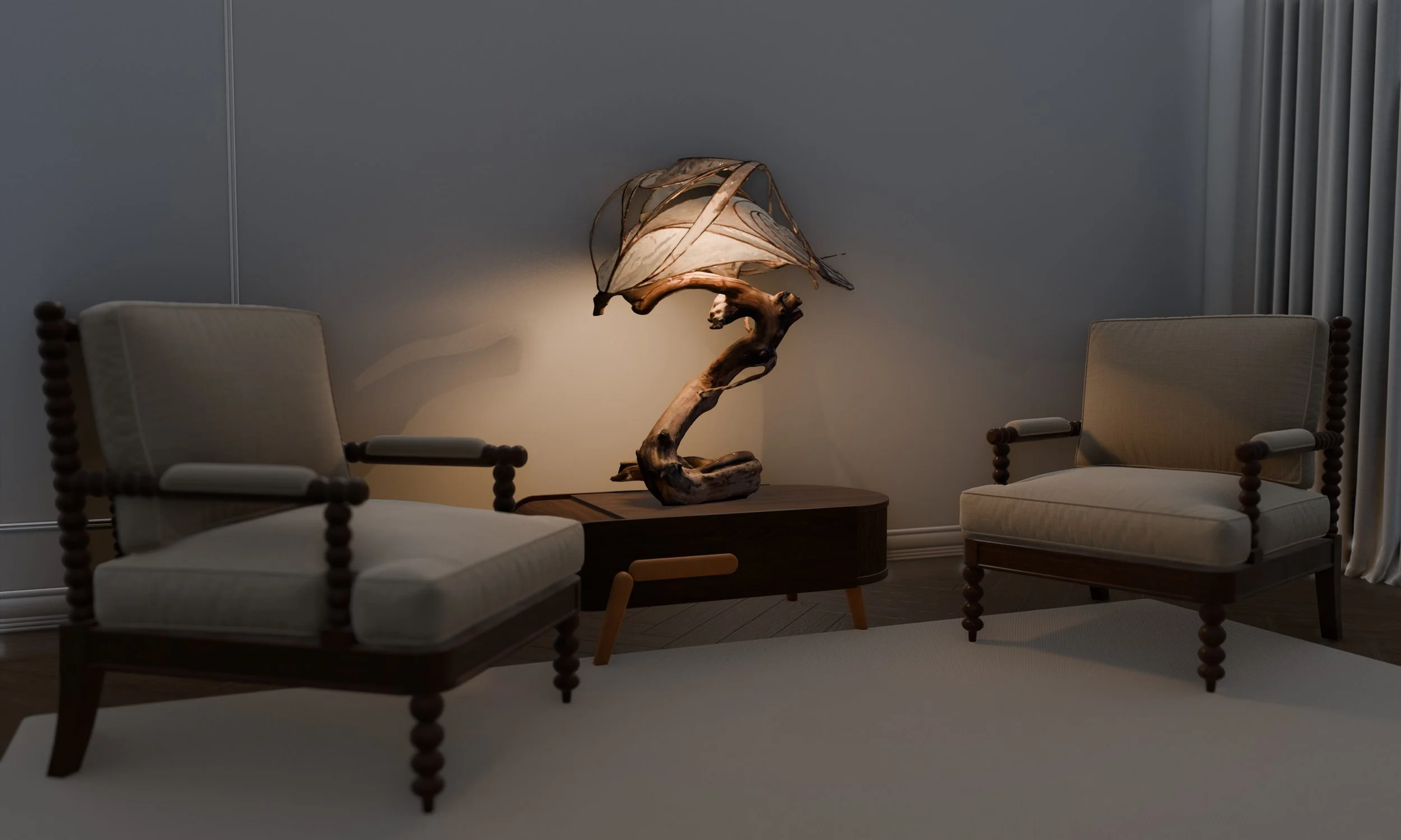 Ein stilvolles Wohnzimmer mit zwei beige Sessel, einem dunklen Beistelltisch und einer einzigartigen Lampe mit einem Holz- und Stoffdesign, die auf dem Tisch steht.