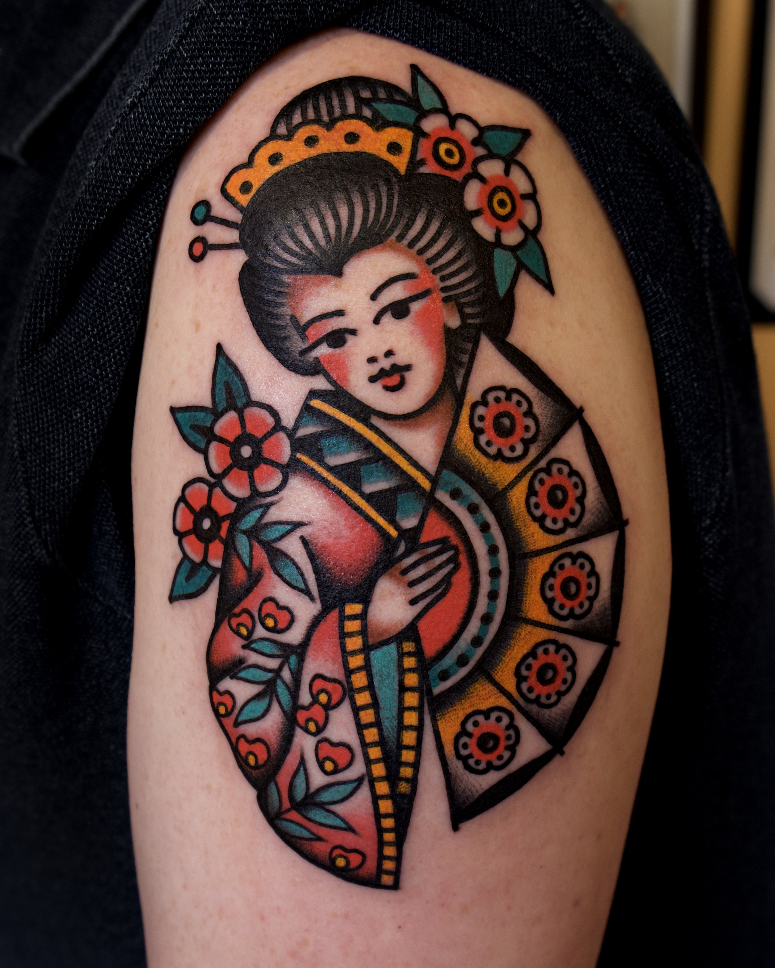 Geisha and Hand fan.jpg