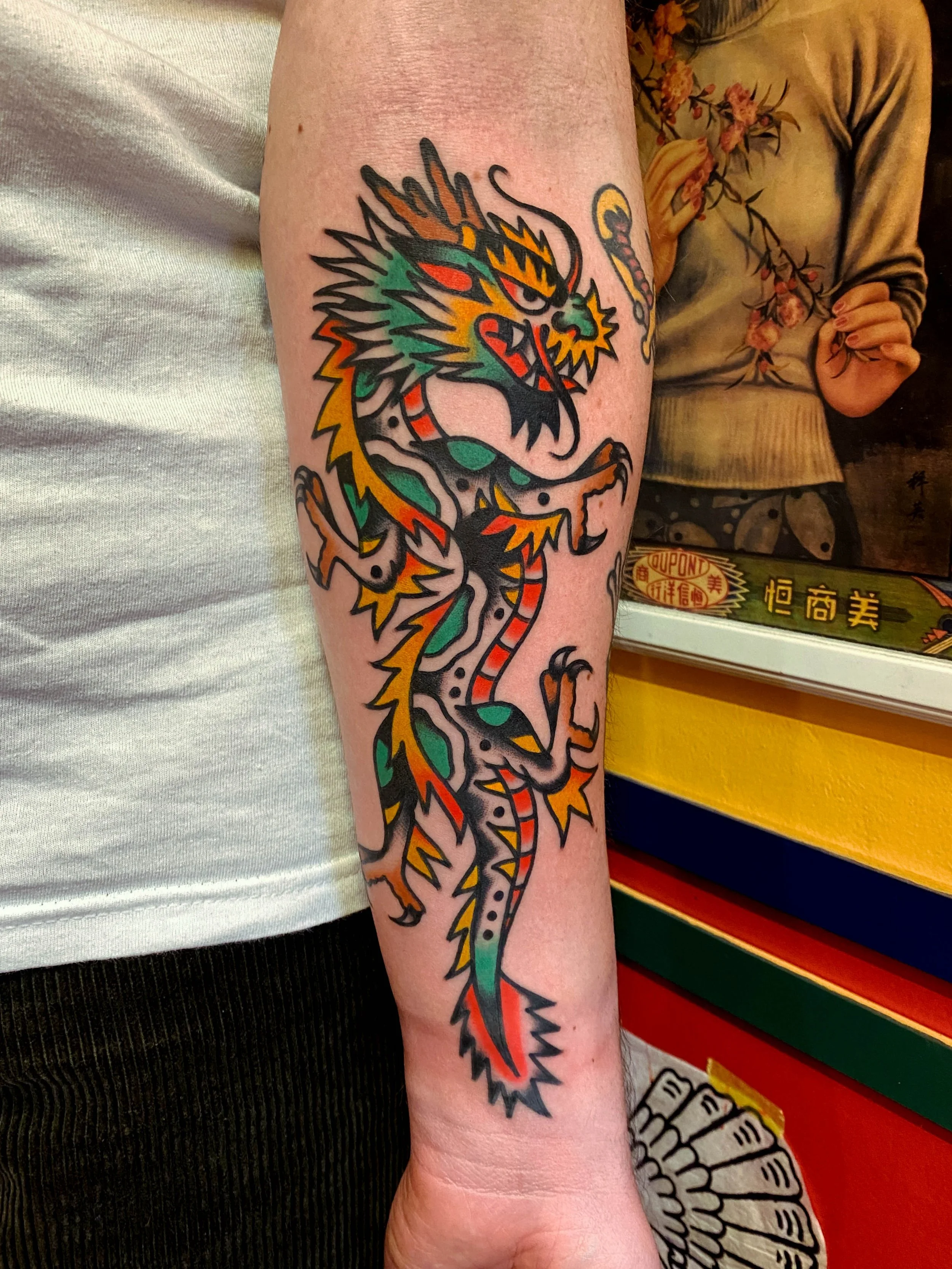 japanese-dragon-traditional-oldschool-tokyo-tattoo-electric-martina.jpg