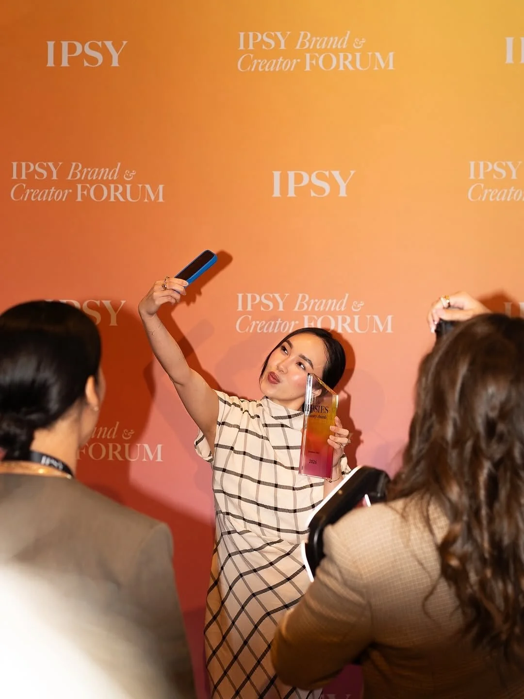We are so proud of @viana.leeee on taking home the @ipsy Breakout Creator Award at the 2026 IPSIES Beauty &amp; Creator Awards ✨ A well-deserved recognition of her creativity, impact, and rising influence in the beauty community.

And to make the mom