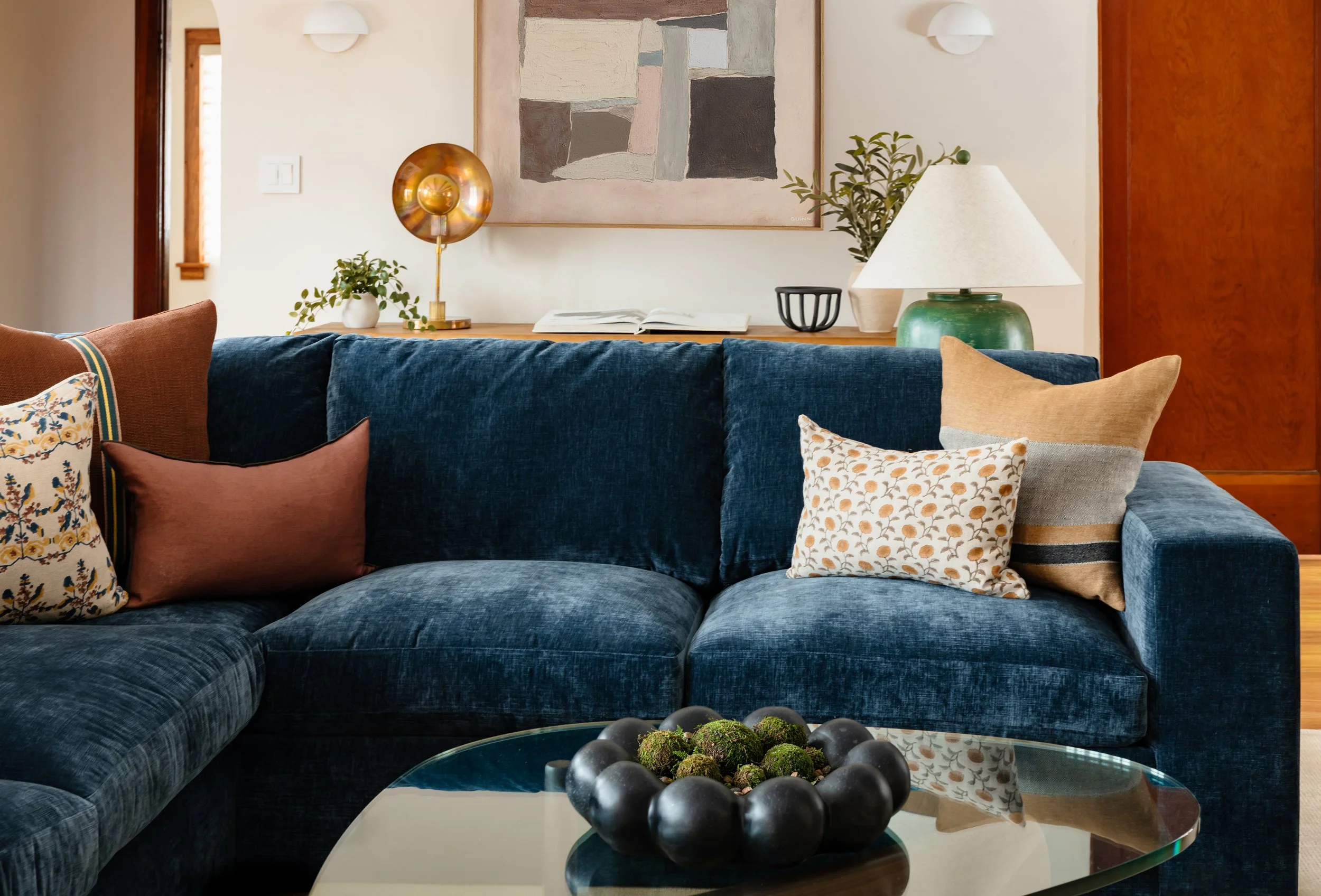 ashokan-sanctuary-blue-sofa-detail.jpg