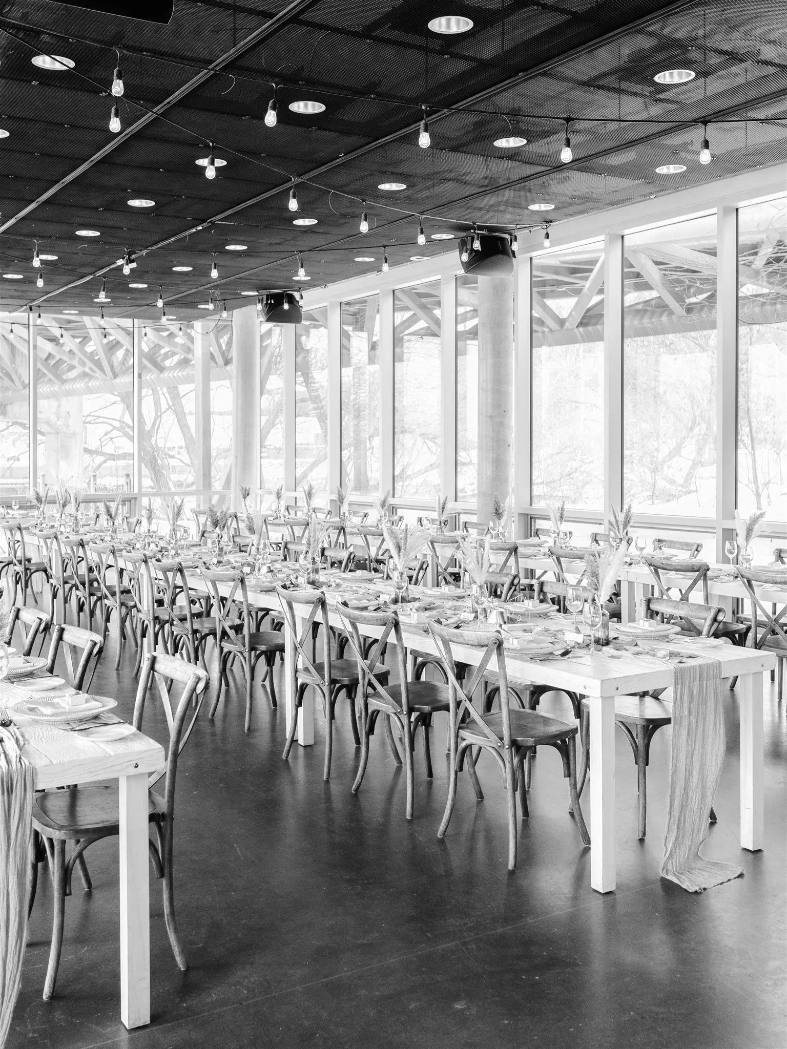 Salle Quai du Cap Blanc à Québec photographiée par un photographe mariage Québec, un espace lumineux et contemporain idéal pour célébrer des mariages et réaliser des séances photo professionnelles.
