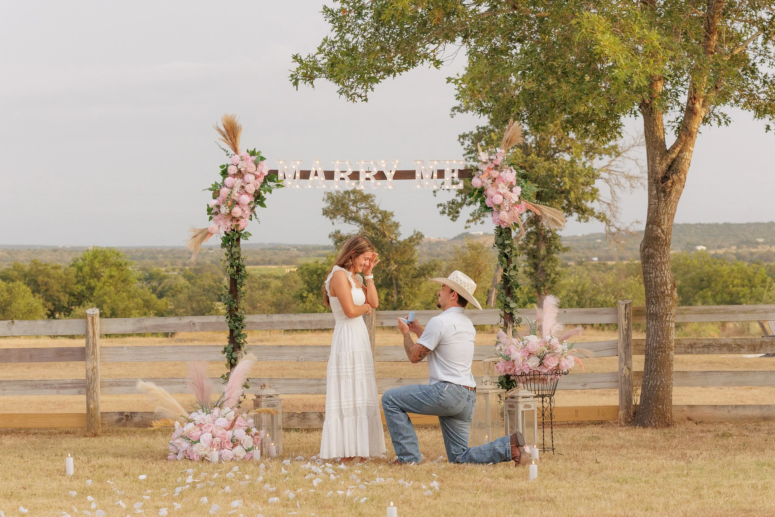 Couples post engagement photos in Fredericksburg, Texas