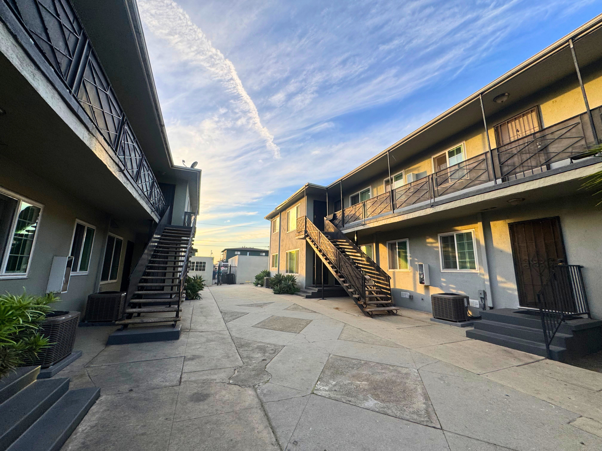 10235 S. 10th Ave. #4