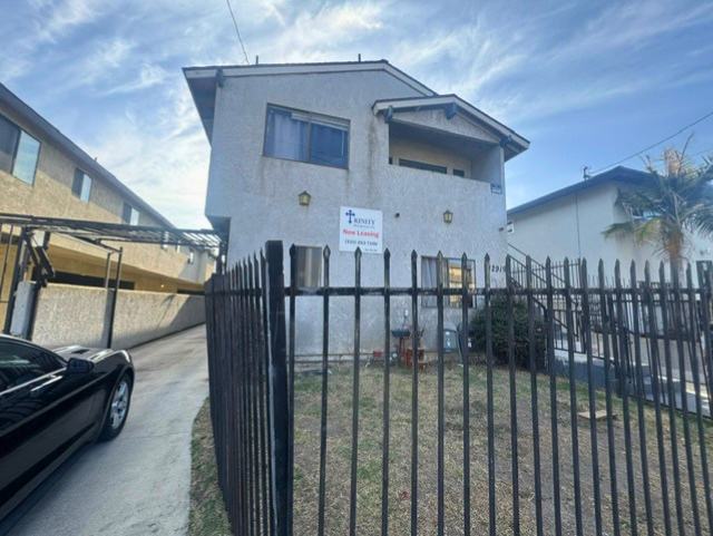 12919 Doty Ave #6