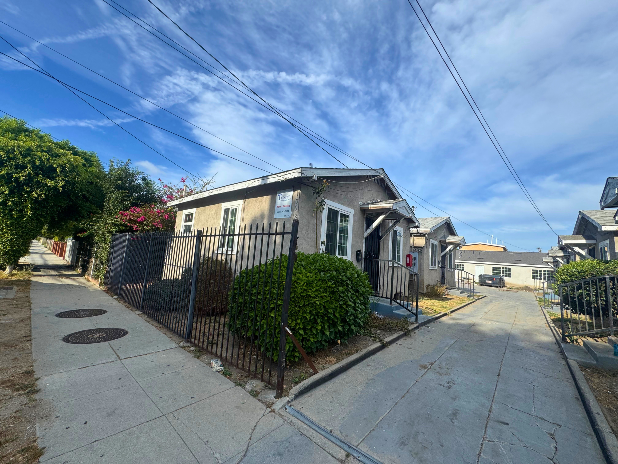 10926 Grevillea Ave