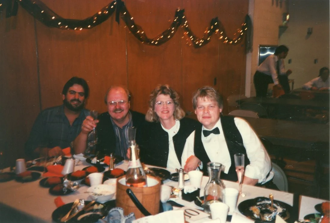 Dinner 1, Murder 2 (1995)