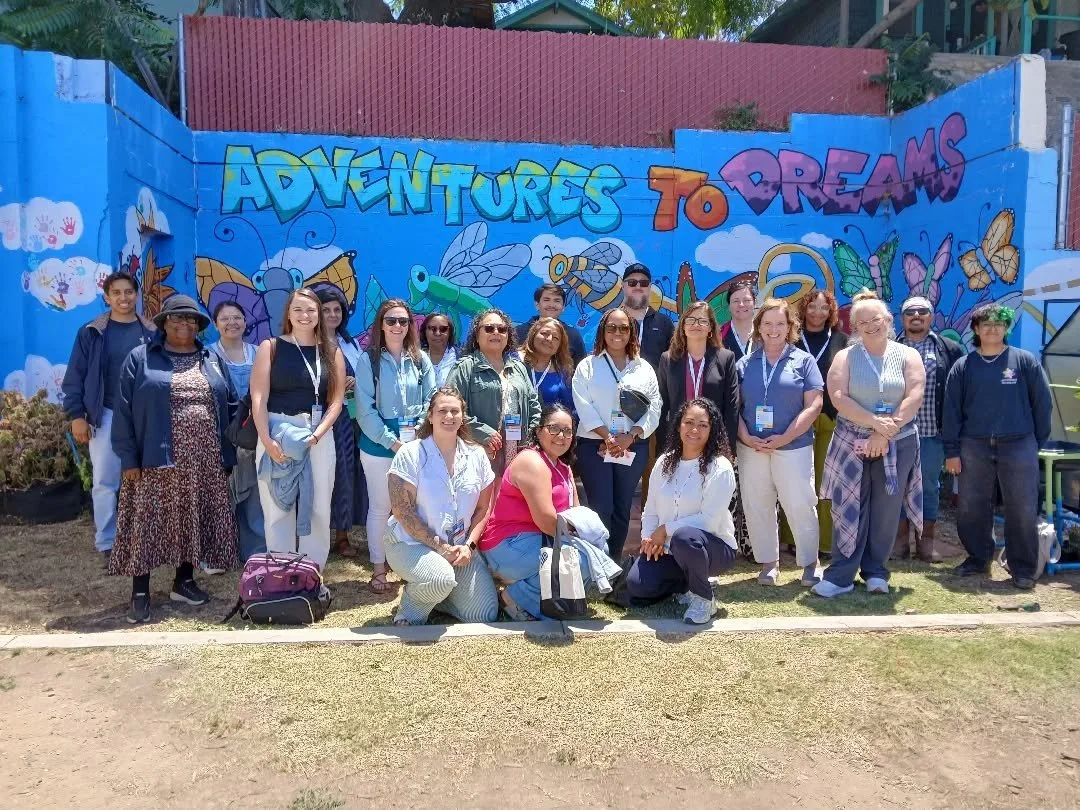 We had a blast showing educators our beautiful garden! Thank you to everyone who came from the National Community Schools and Family Engagement Conference!!💚🌱 
--
&iexcl;Los pasamos de maravilla mostr&aacute;ndoles nuestro hermoso jard&iacute;n a l