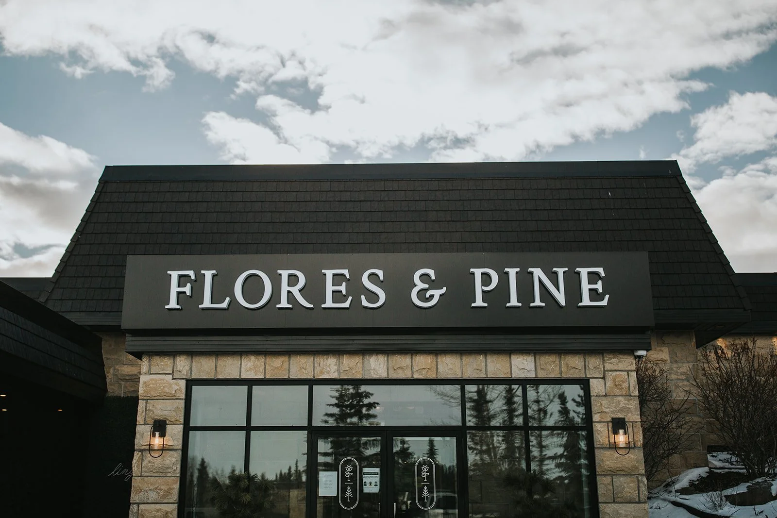 Calgary-Restaurant-Wedding-Venue