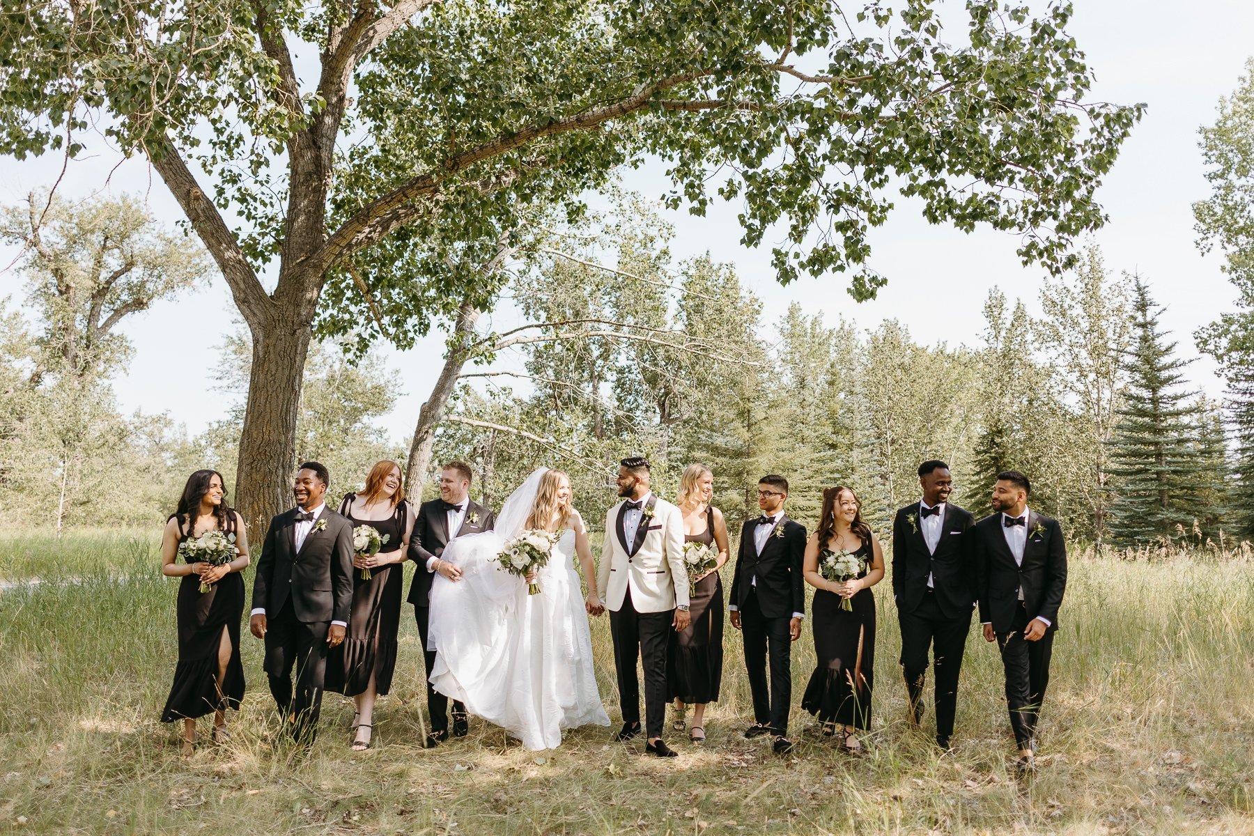 Modern bridal party photos