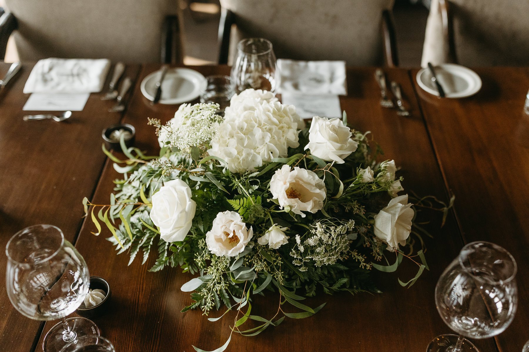 Modern wedding florals