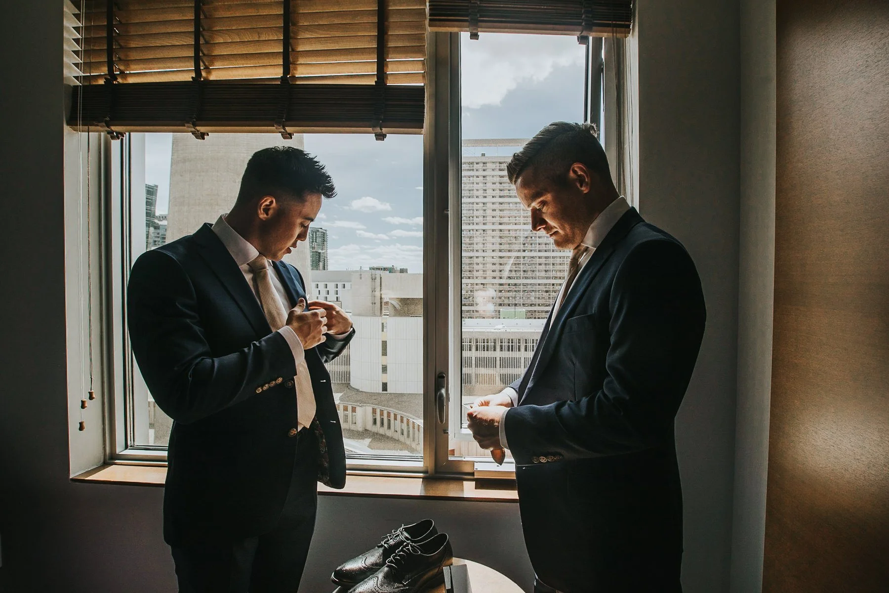 Groomsmen Getting Ready Photos 