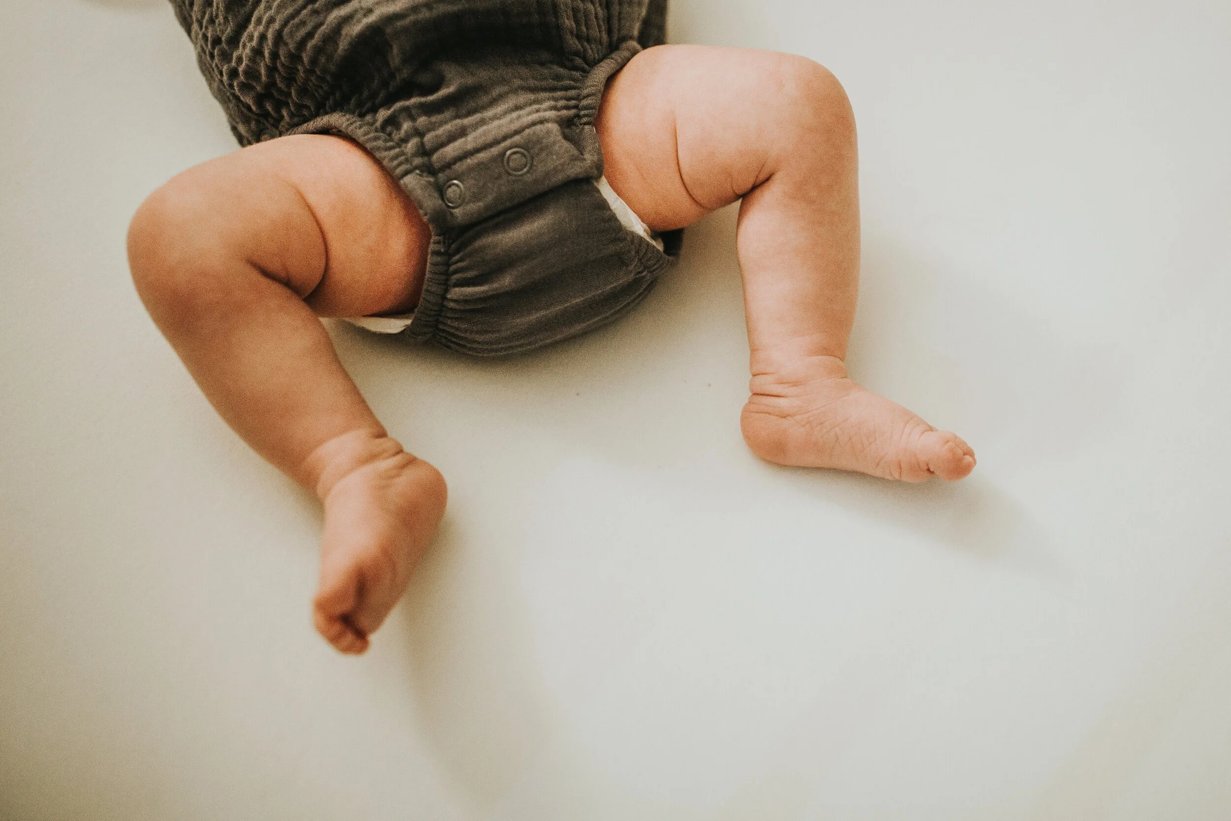 Calgary-Lifestyle-Newborn-Photographer