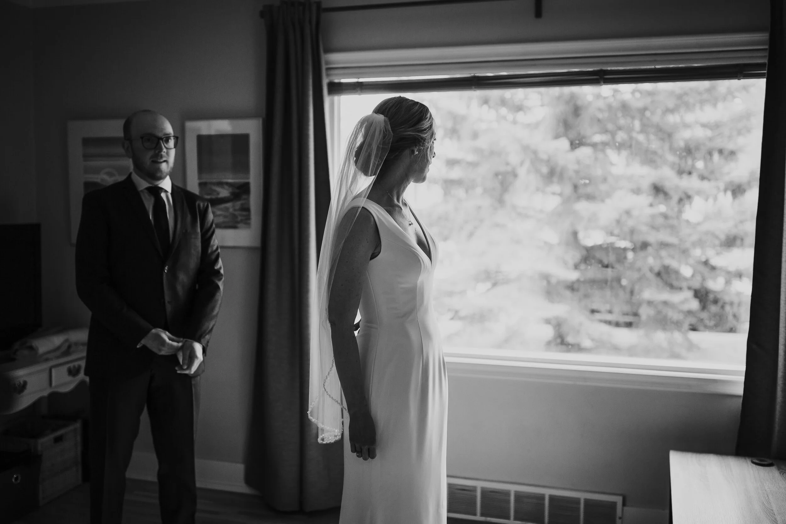 Calgary-Elopement-Photographer