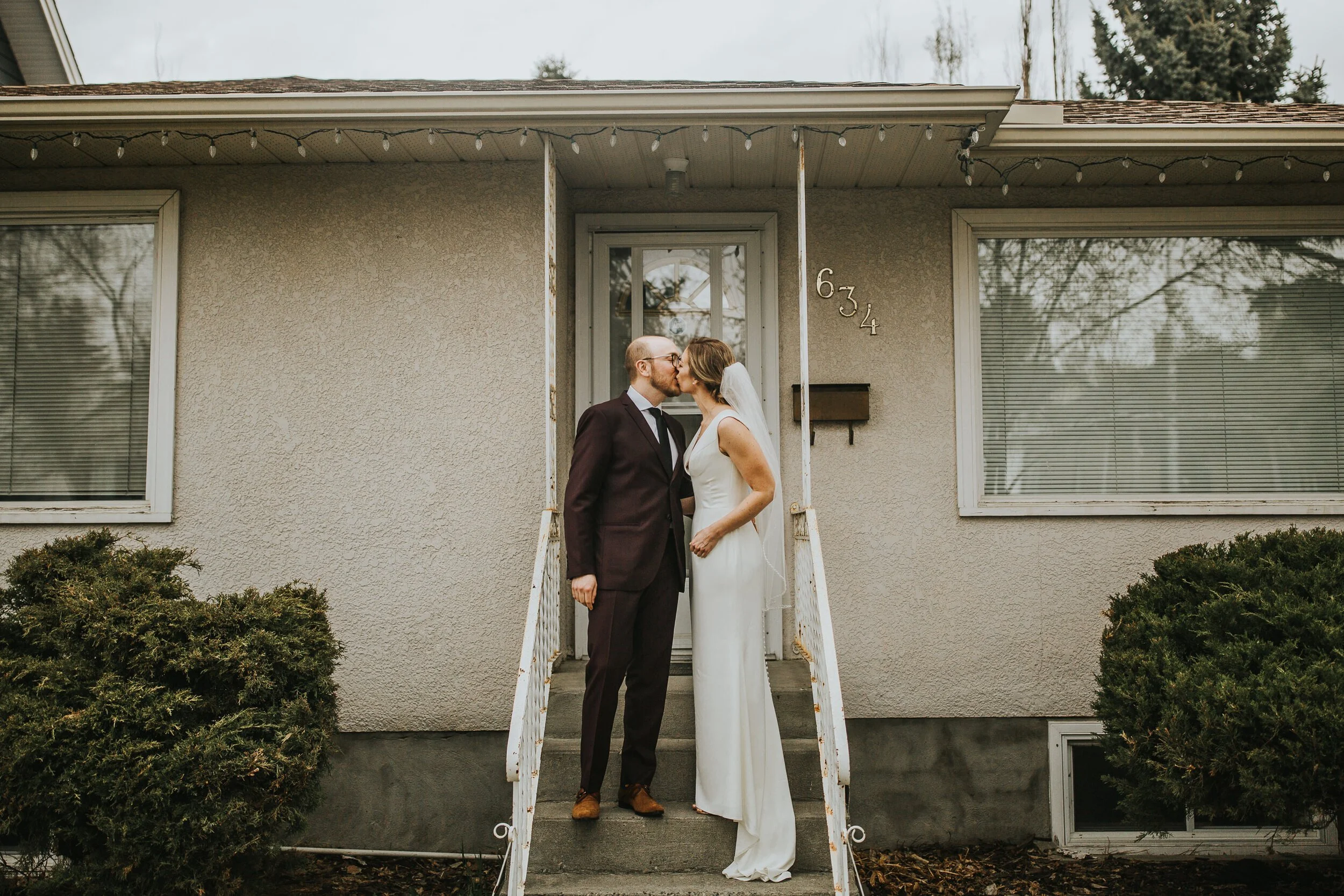 Intimate-Calgary-Elopement 
