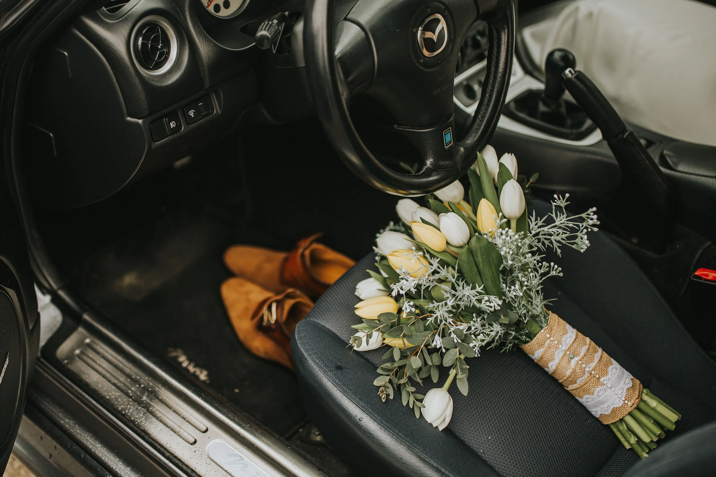 Woodsy-Calgary-Micro-Wedding 