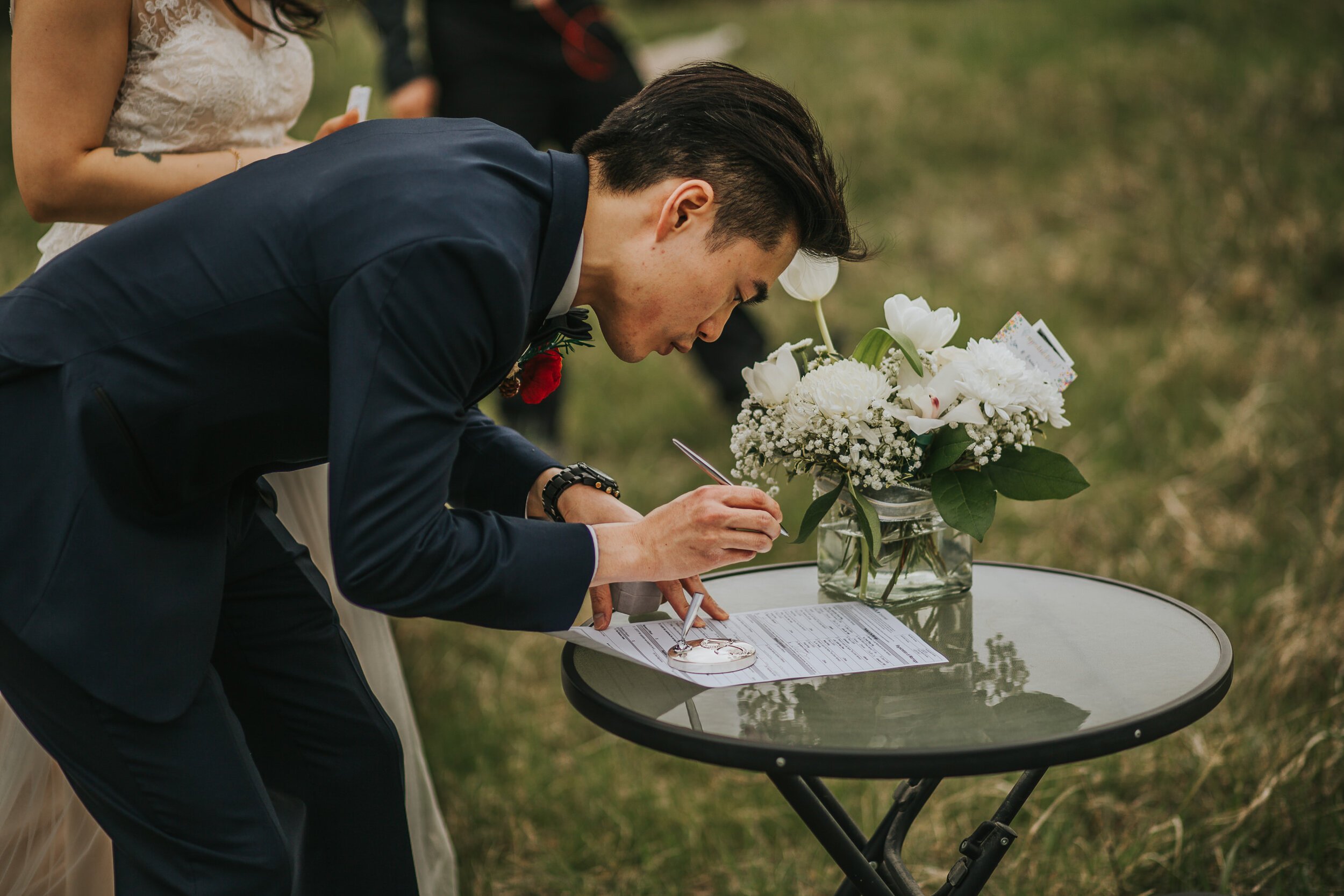 intimate-Canmore-Mountain-Elopement