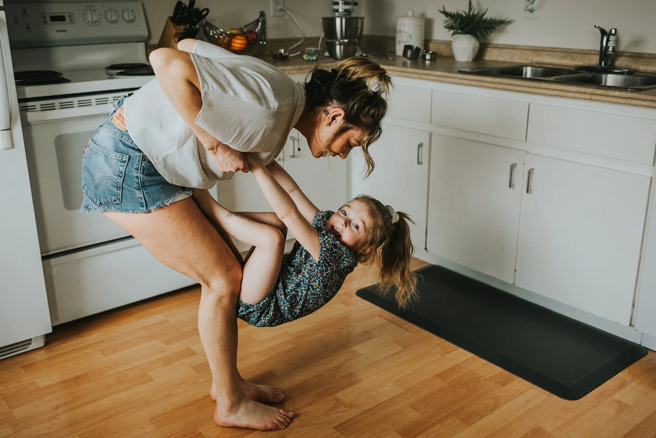 Kamloops-Mother-Daughter-Lifestyle-Photographer