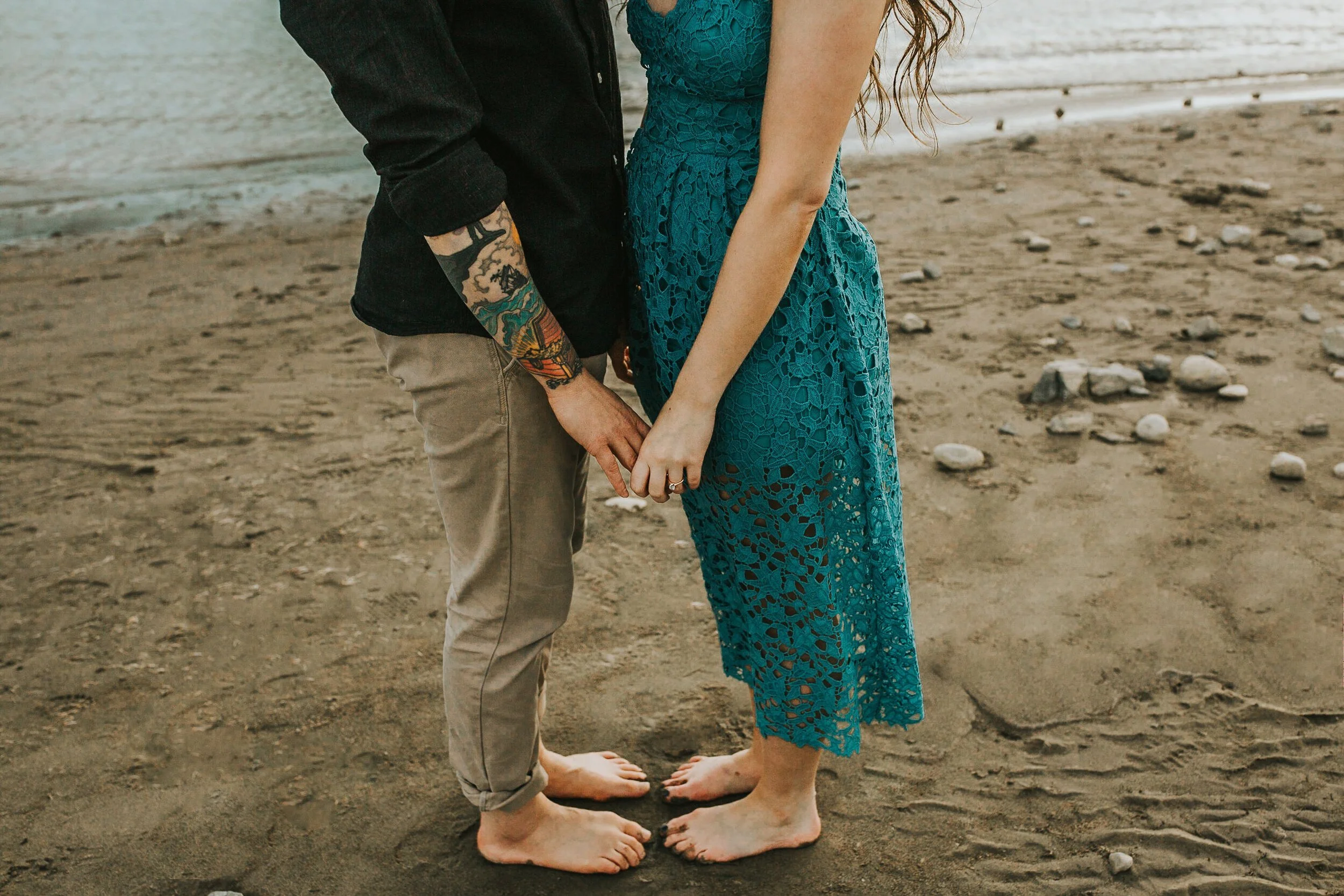Barrier-Lake-Kananaskis-Picnic-Engagement-Session