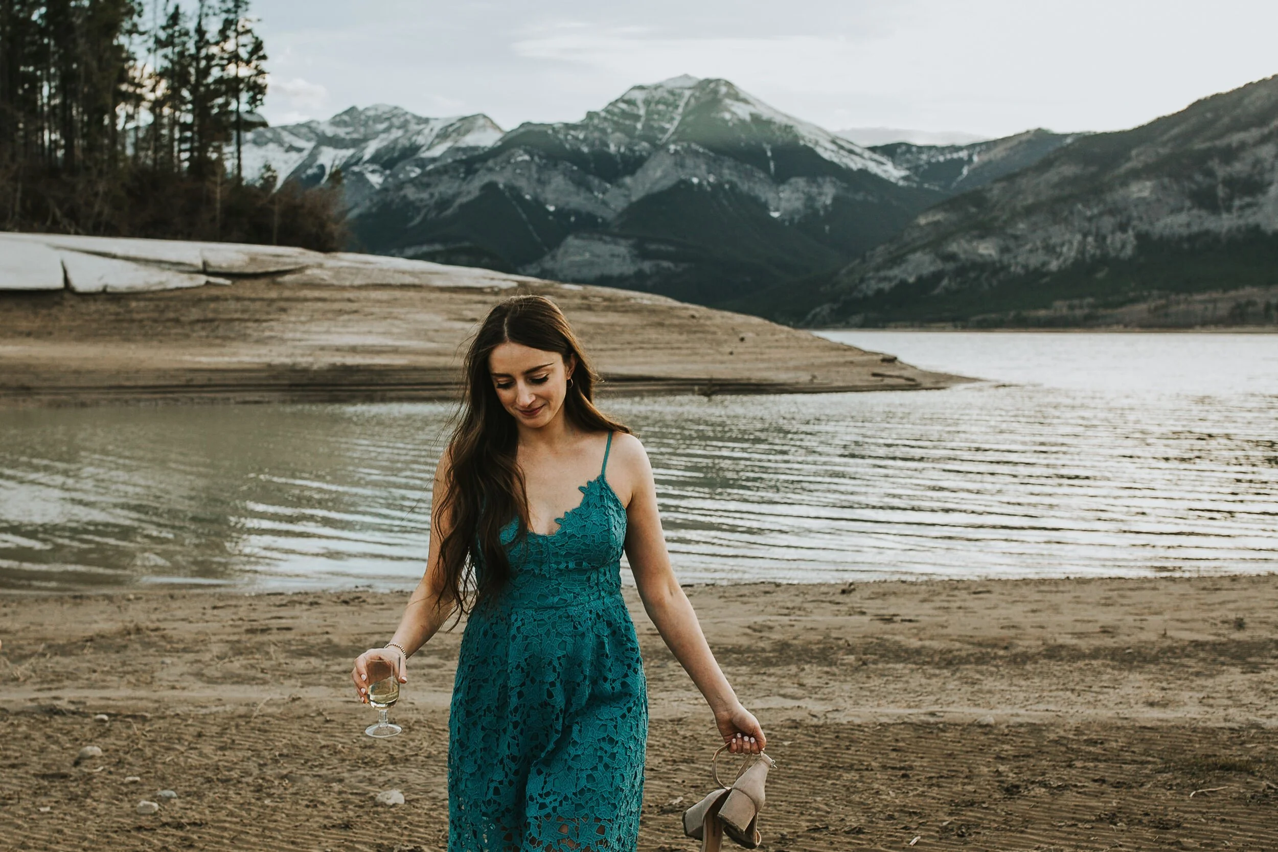 Barrier-Lake-Kananaskis-Picnic-Engagement-Session