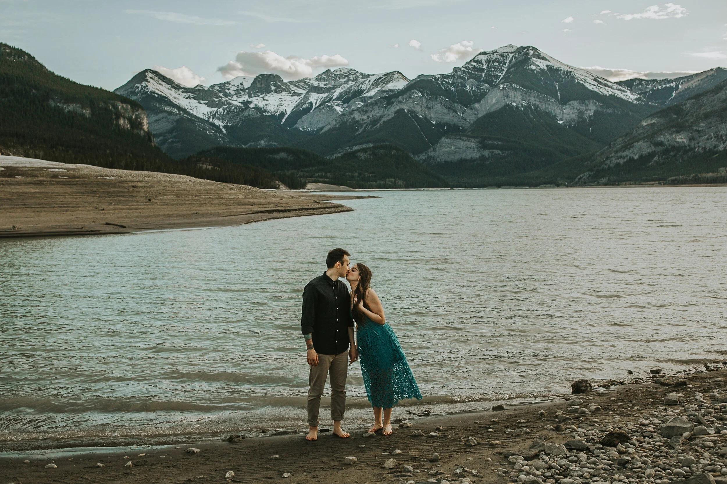 Barrier-Lake-Kananaskis-Picnic-Engagement-Session