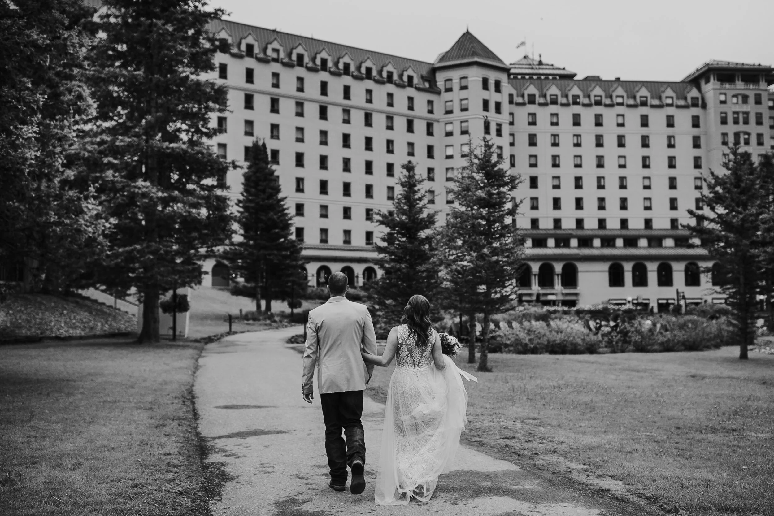 Fairmont-Chateau-Lake-Louise-Wedding
