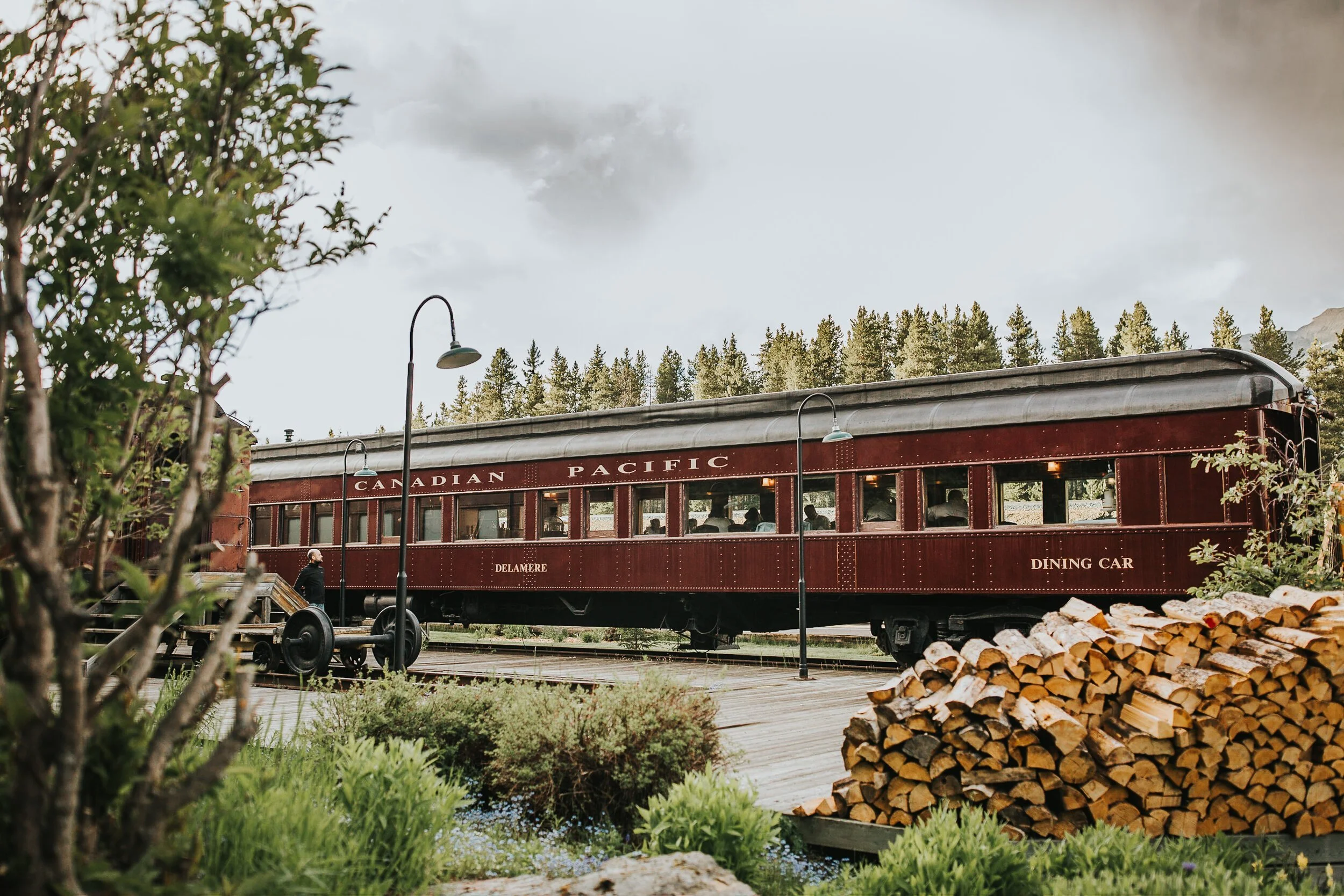 Fairmont-Chateau-Lake-Louise-Wedding
