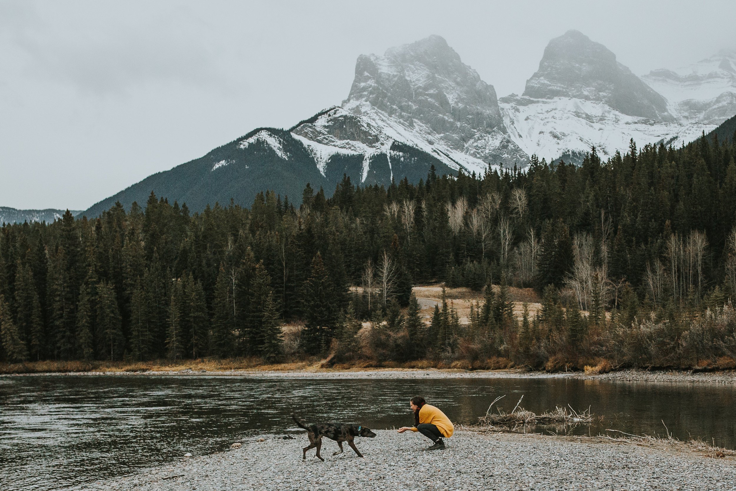 Woodsy-Canmore-Falll-Maternity-Session