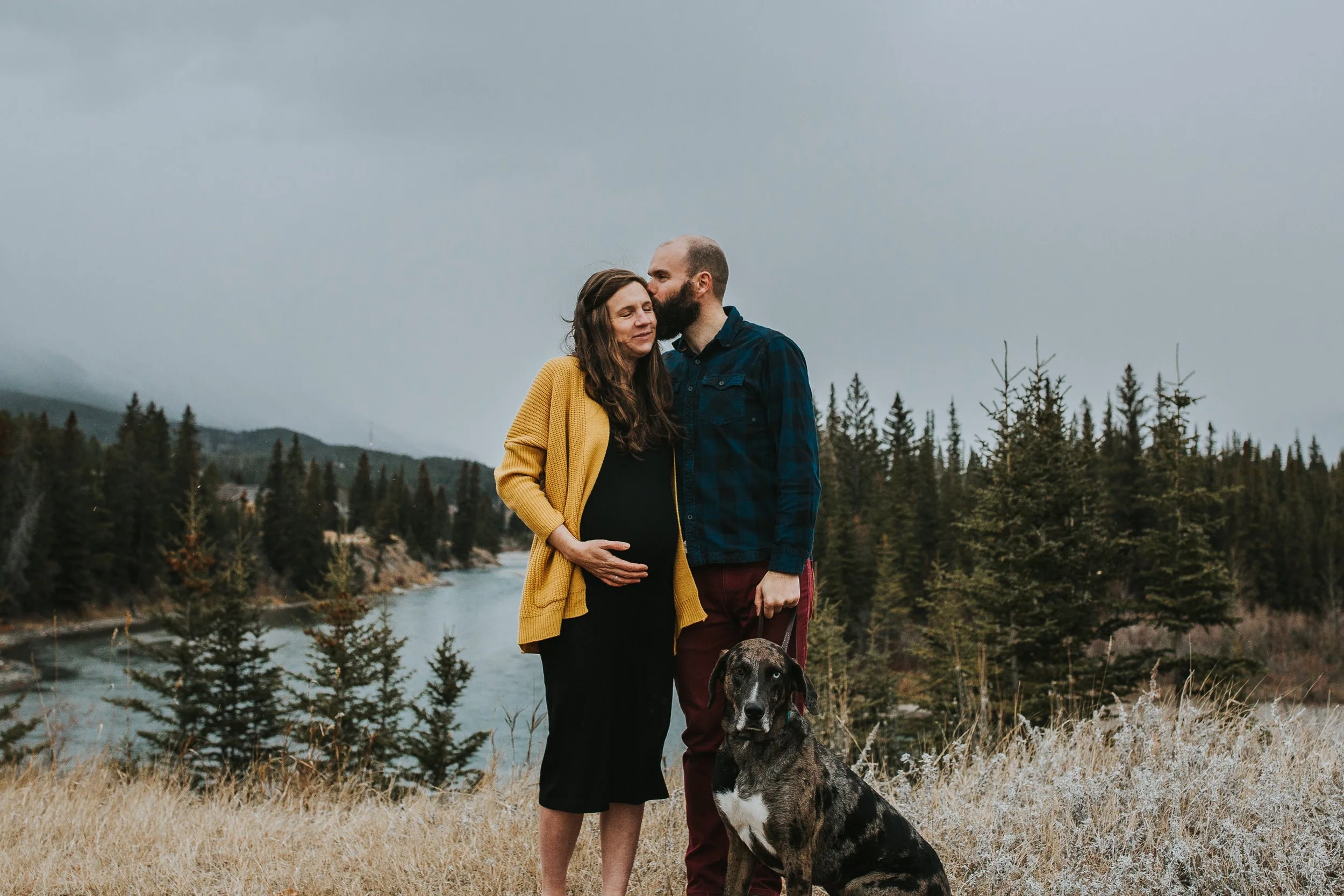 Woodsy-Canmore-Maternity-Session