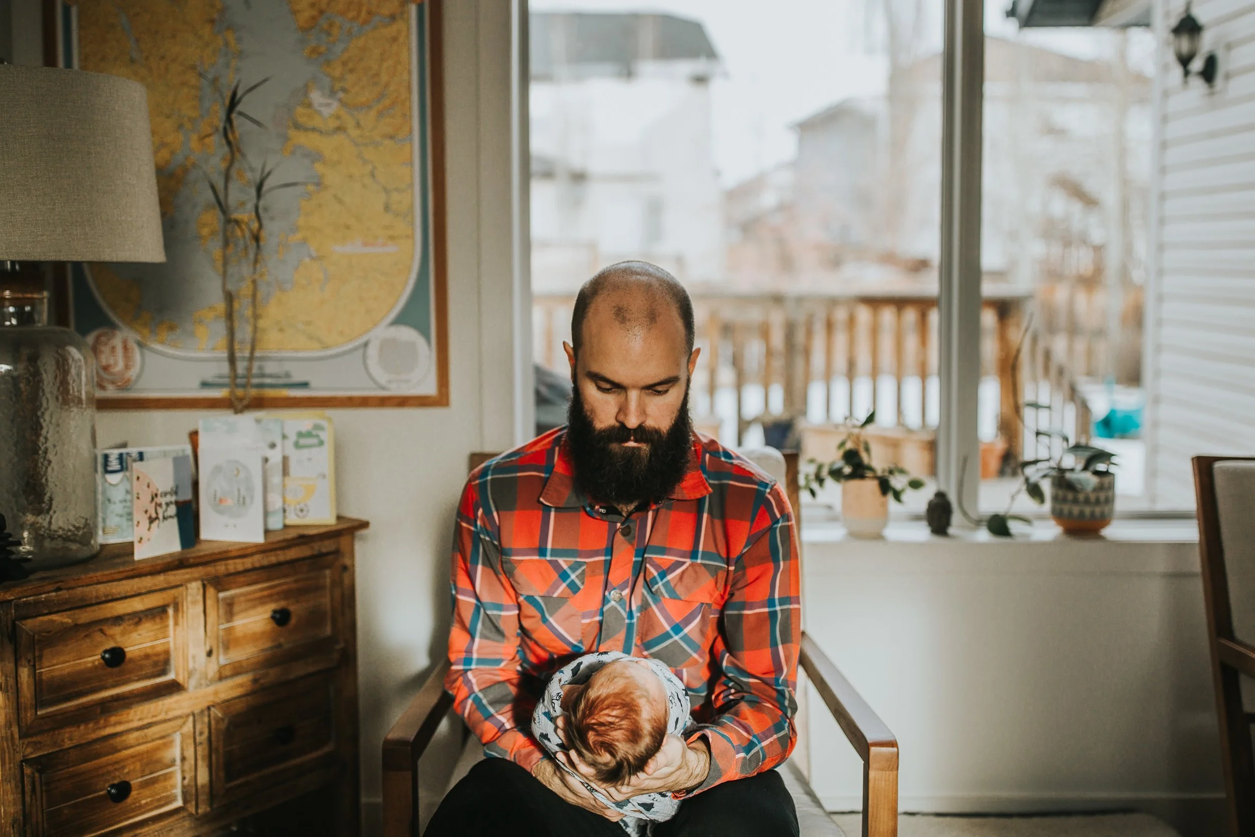 Calgary-At-Home-Lifestyle-Newborn-Photographer