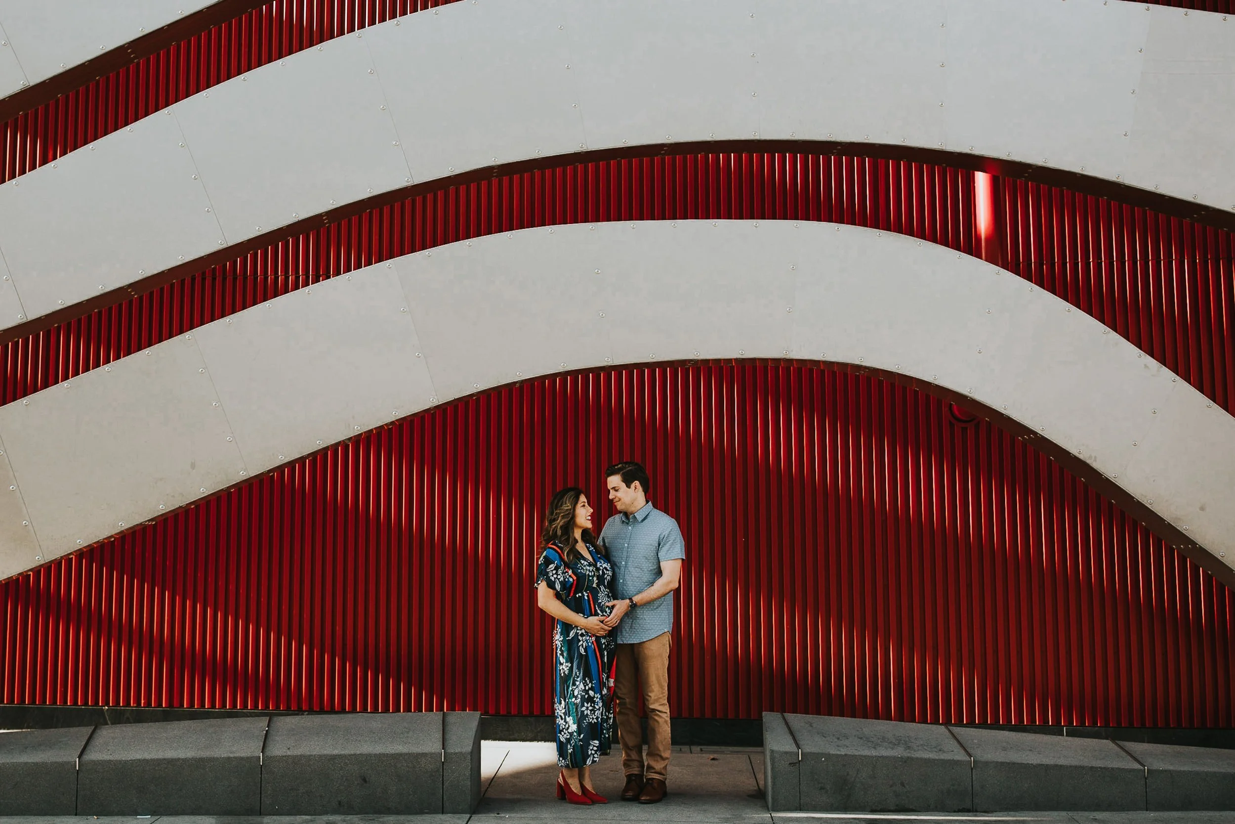 Colourful-Downtown-LA-Maternity-Session