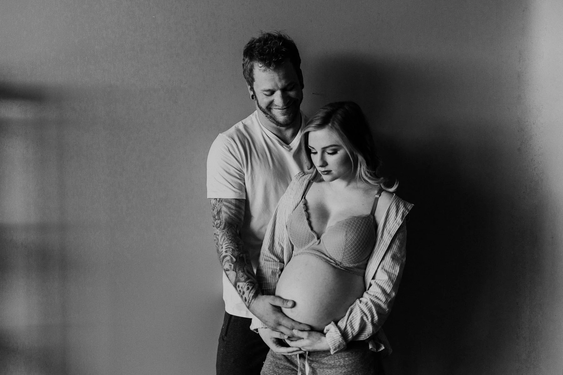 Calgary-Boudoir-Maternity-Photographer