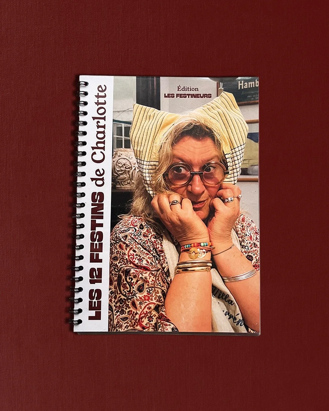 🎄 LES 12 FESTINS DE CHARLOTTE 🎄 
Pour No&euml;l, on a mis les petits plats dans les grands pour notre mum ch&eacute;rie @charlottepaill 💖 
Une surprise pas comme les autres : 12 festins, avec &agrave; chaque fois 1 th&egrave;me 1 menu 1 playlist 1