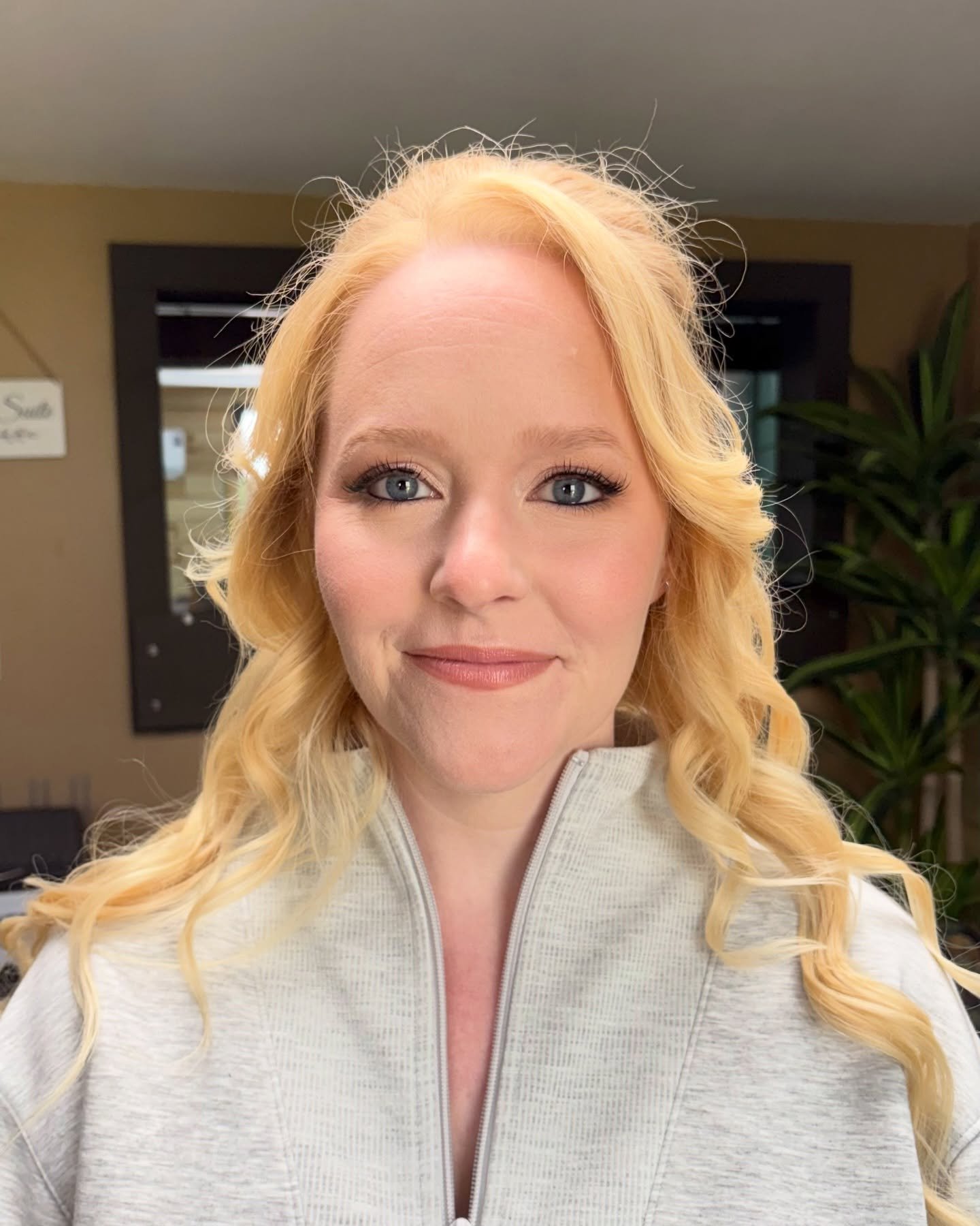 Bridesmaid soft glam from this weekend🤍 

Makeup: @byallymassaro 
Hair: @myhairgirlhannahh