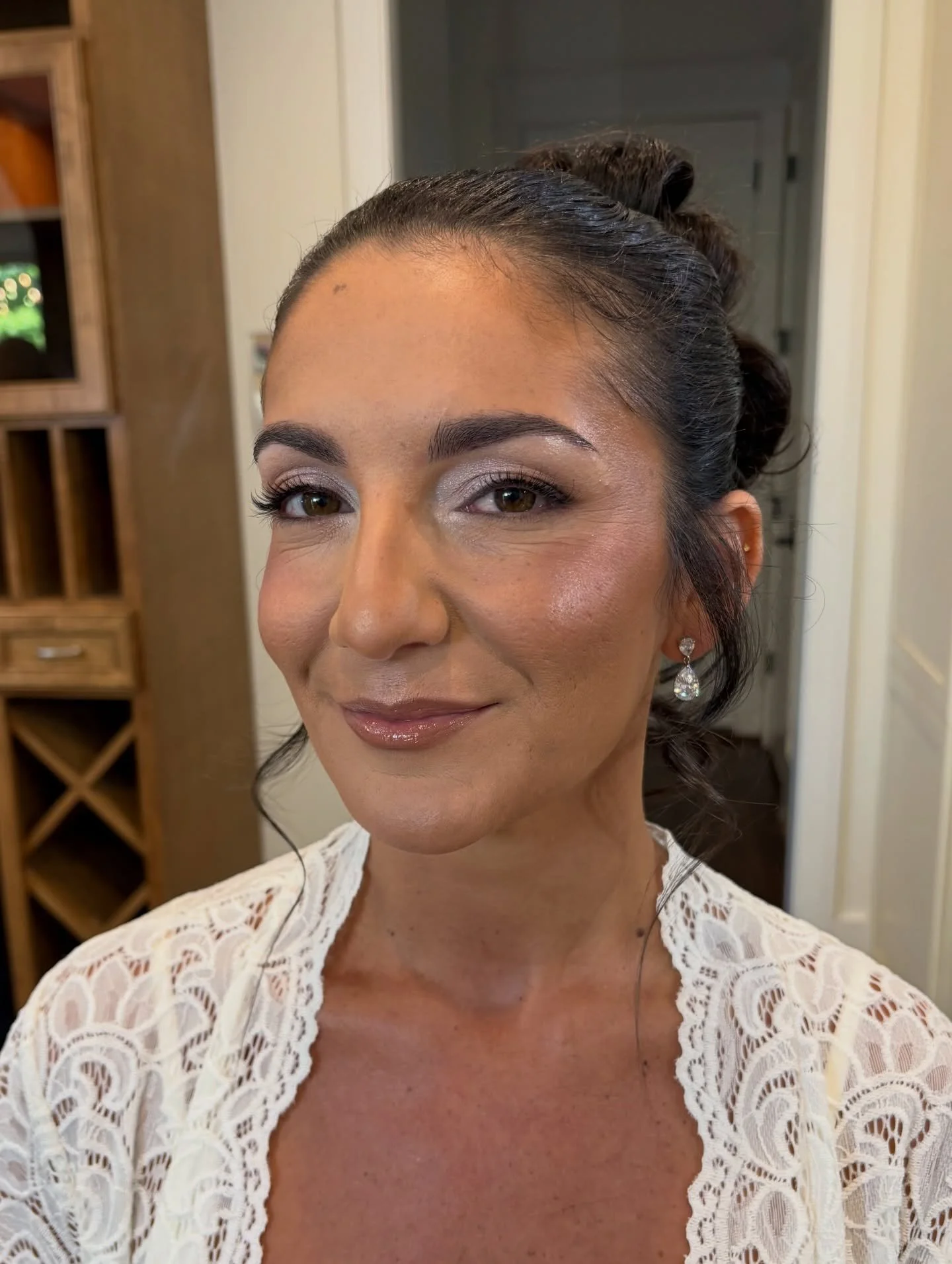 Stunning bridal glam on @orne.disalvo yesterday🤍 

Makeup: @byallymassaro 
Hair: @hairbytiffanyshaeffer 

#atlantabridalmakeup #atlmakeupartist #atlbridalmua #northgeorgiawedding #bridalglam