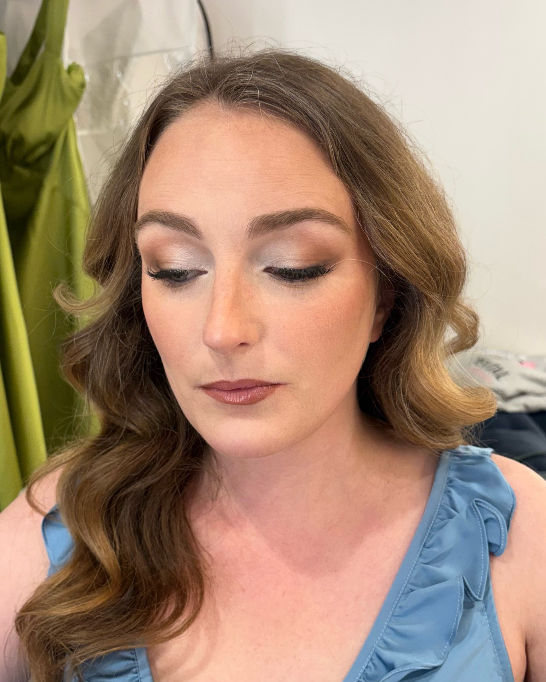Nothing like a soft glam🤍

#atlmakeupartist #northgeorgiawedding #atlantabridalmakeup #atlantamakeupartists #bridalmakeup