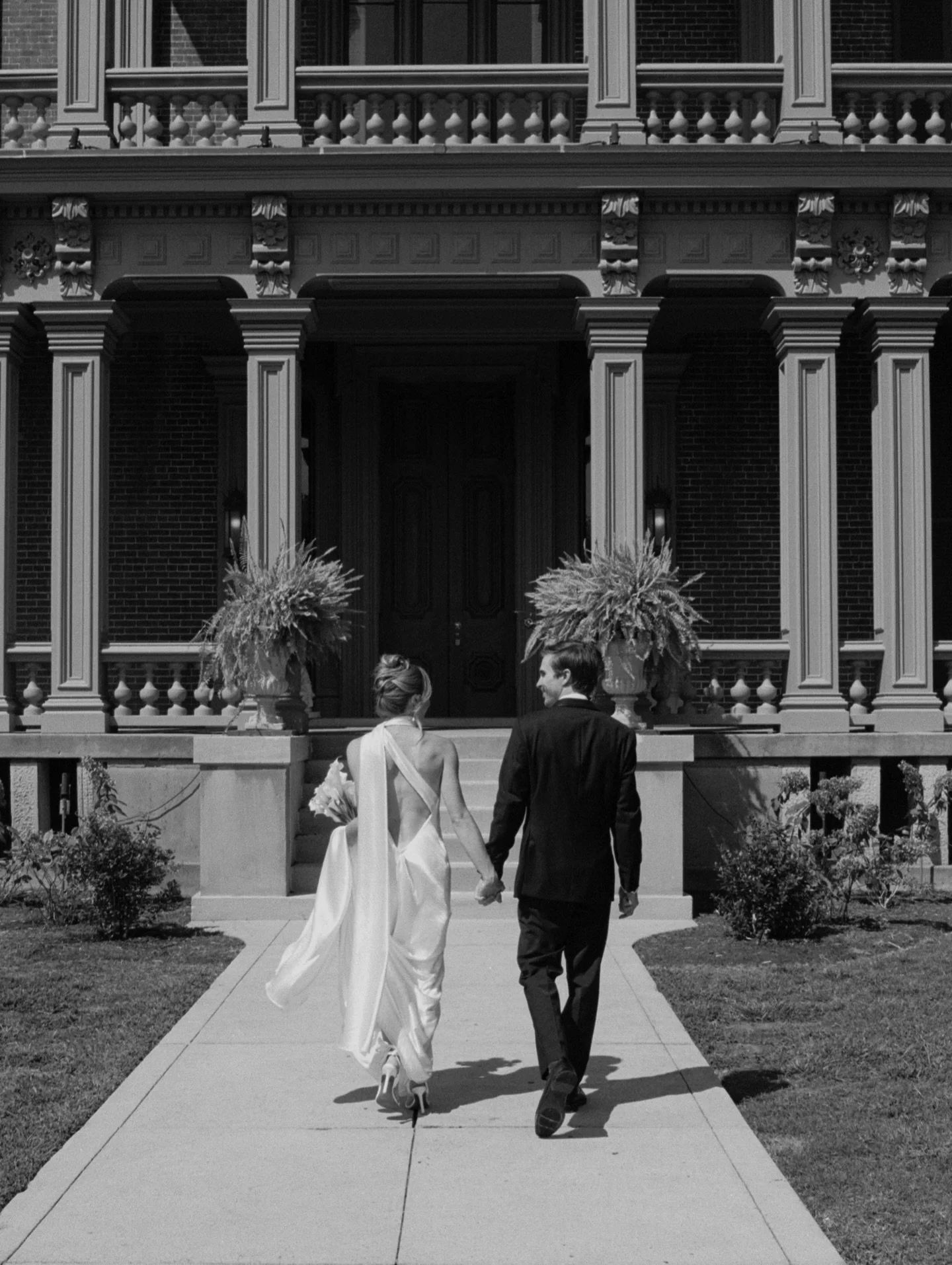 Palm at Two Rivers Mansion 

An absolutely stunning shoot styled by our friend @locketeventsco 🕊️

Shot by @emmashaneheim 
Venue @friendsoftworivers 
Gown @newhite_bridal 
Floral @emmamartinevents