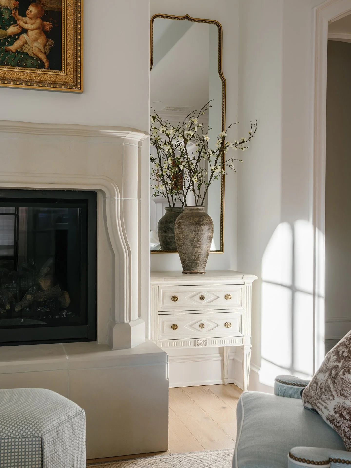 Designed for moments of pause and presence. 

Photography: @beccaleaphoto