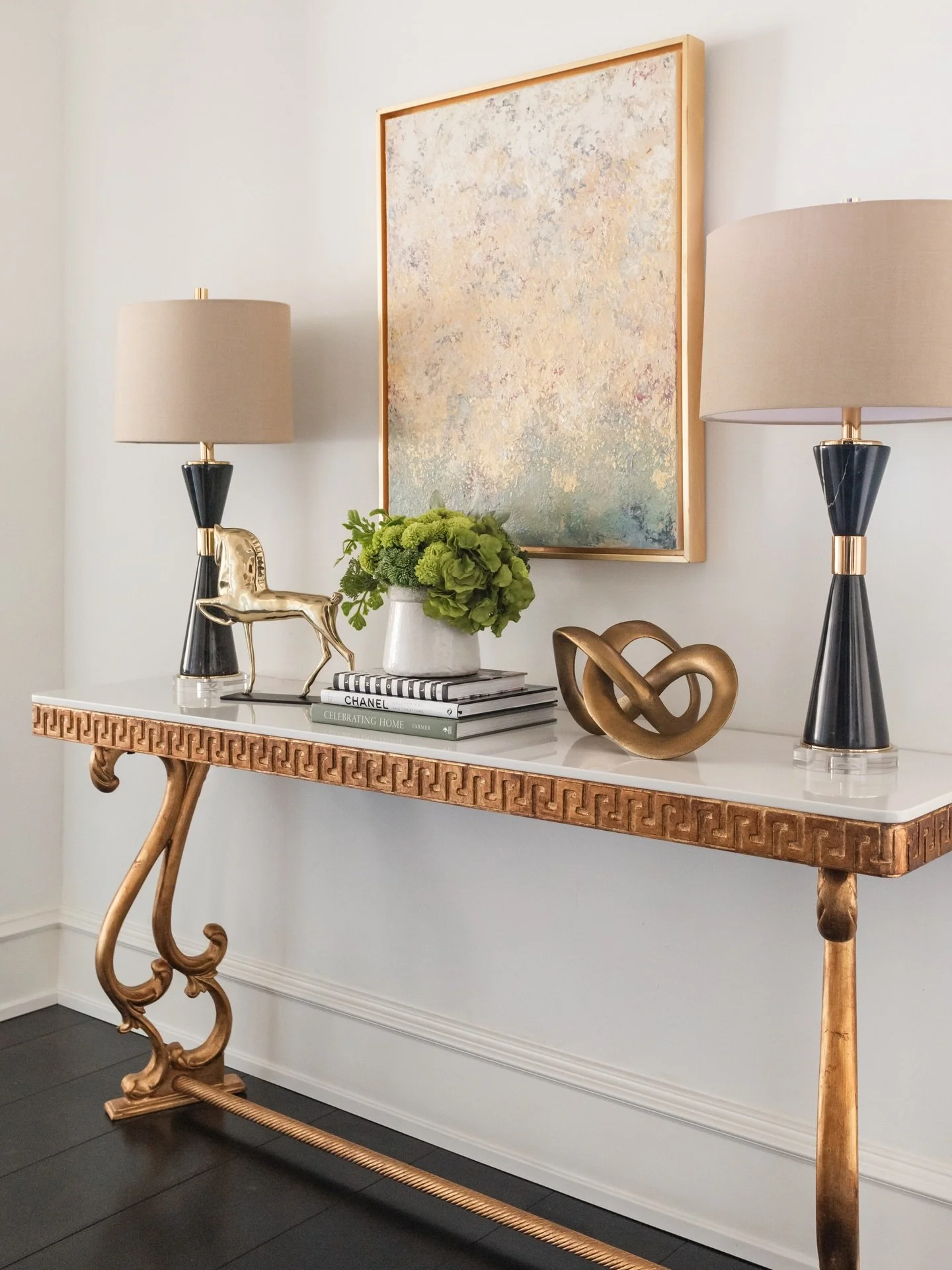 Antique table, modern lamps, and custom abstract art because design does not have to be monotonous. Mix it up, have fun, incorporate in all your favorite things&hellip; it&rsquo;s YOUR home and should always be a collection of the things you love. 

