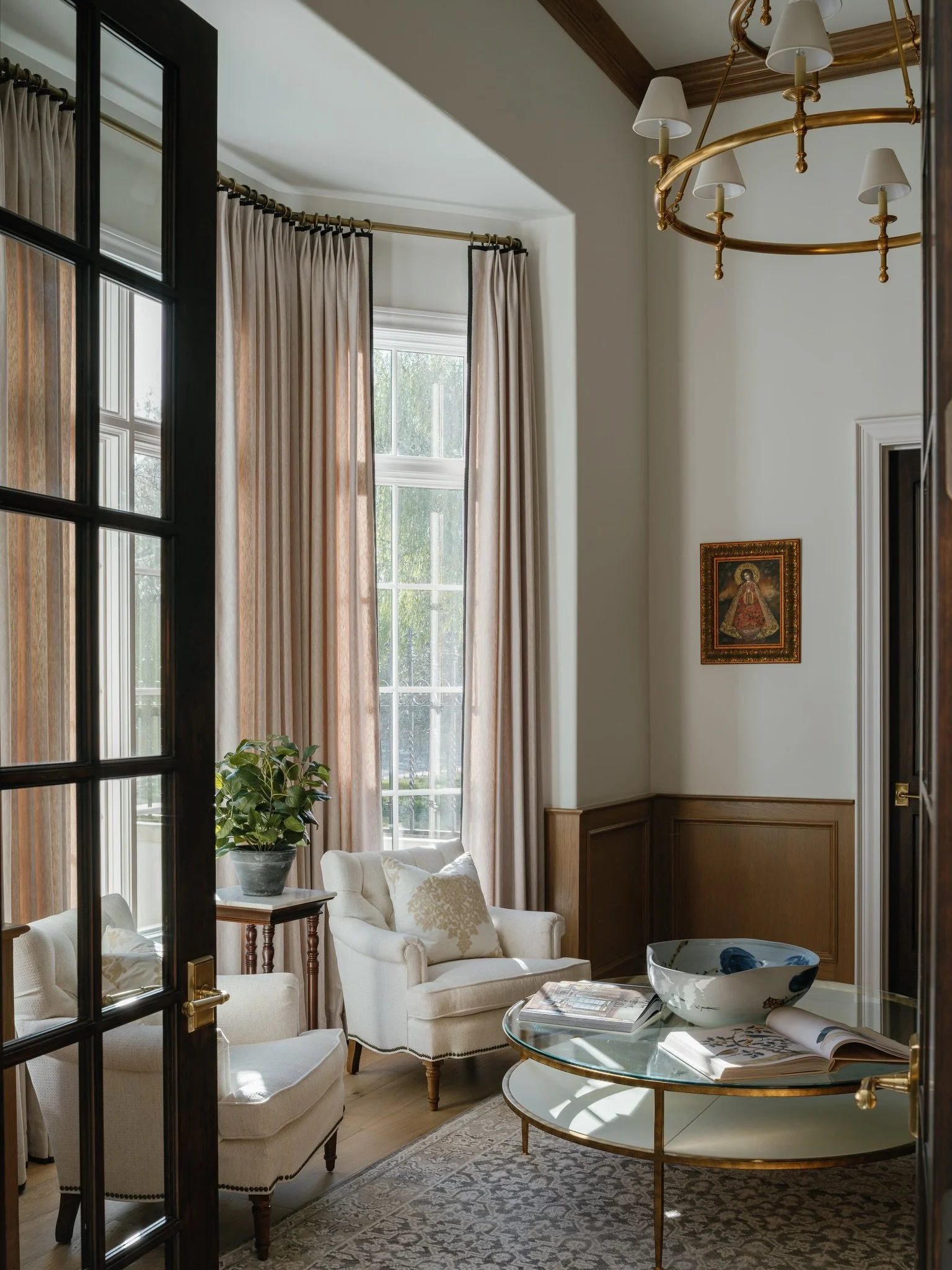 I never anticipated that my career would mean spending hours immersed in books until this library design came to life. From the curated collection of books on the shelves to the architectural detailing and custom furnishings, the space tells its own 