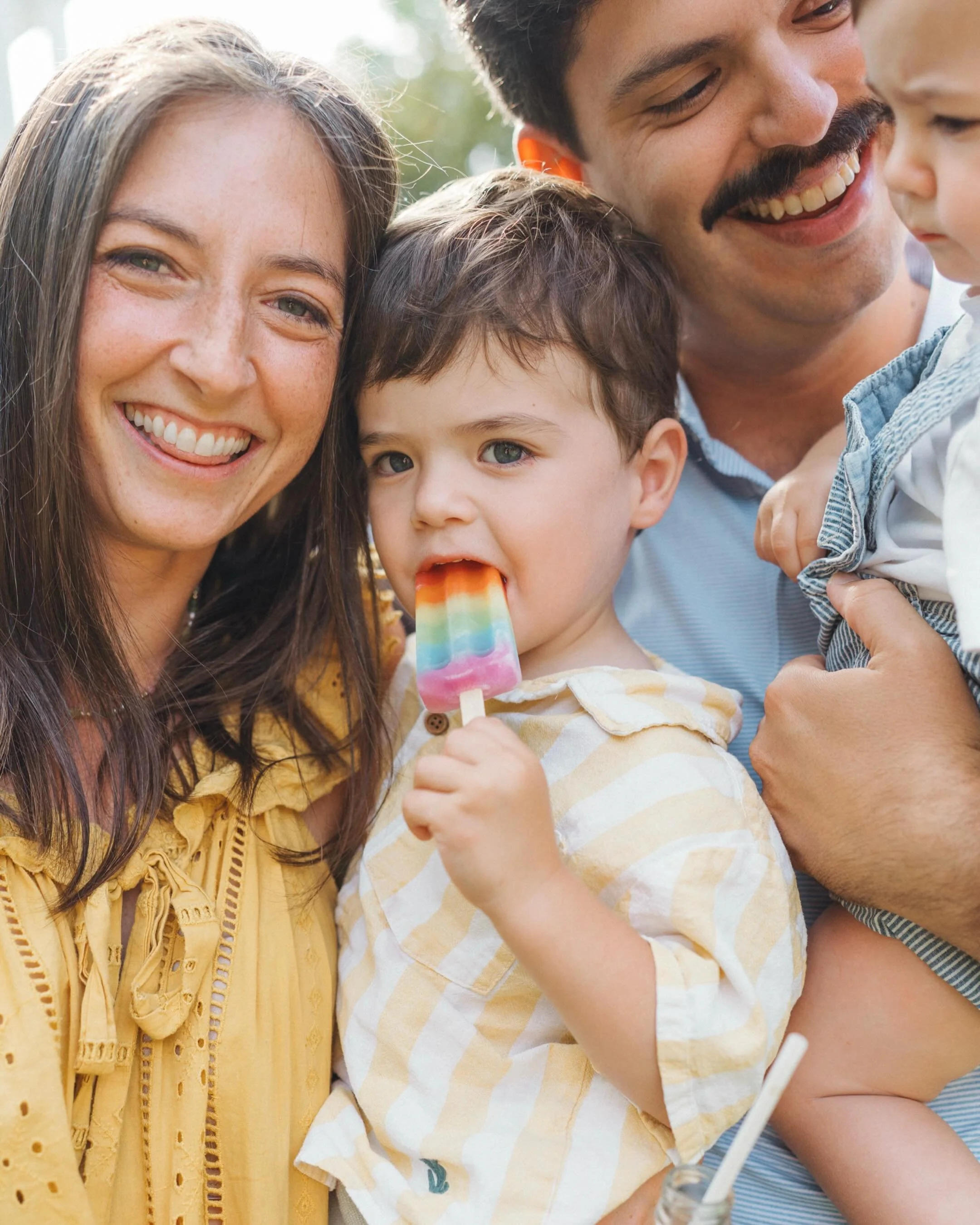 Mini sessions have never been my favorite - mostly because they didn&rsquo;t feel personalized, easy, or unique. This year, I wanted to create a mini session option that felt like a gift that amplifies the little quirks and joys of your family. I wan