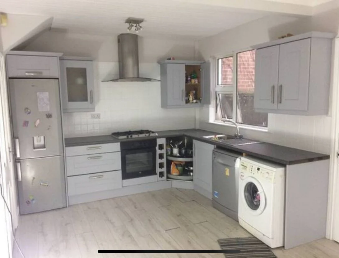 kitchen cabinet painting