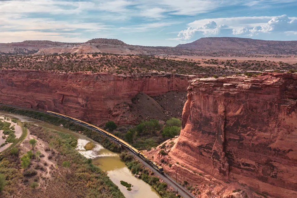 RM21_RTR_Train_Exterior_Ruby_Canyon_Edit.jpg