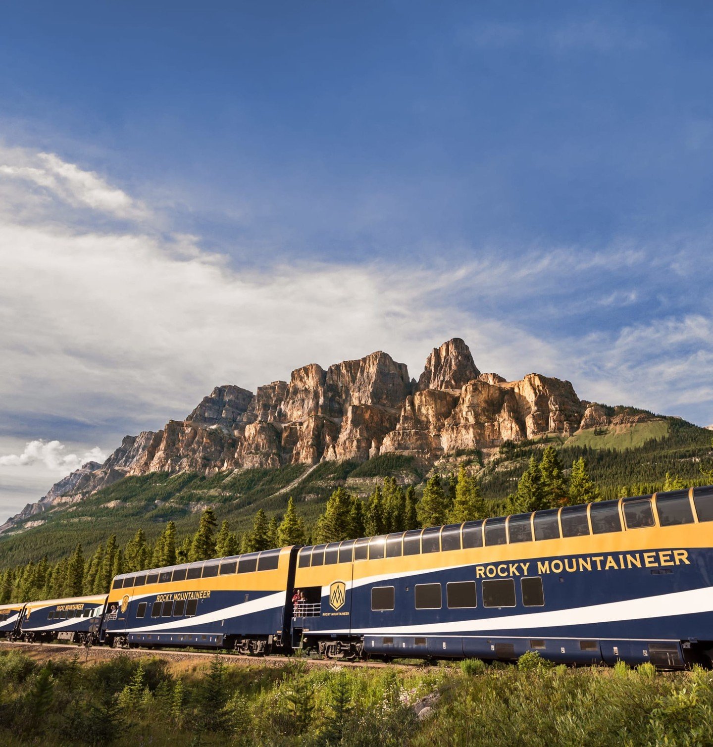 Catch Castle Mountain's snow-capped peaks ⛰️ between Banff and Lake Louise on Rocky Mountaineer&rsquo;s First Passage to the West route (or Passage to the Peaks in 2026) 🚂. 

Spring rail journeys (April and May) offer the best opportunities to see t