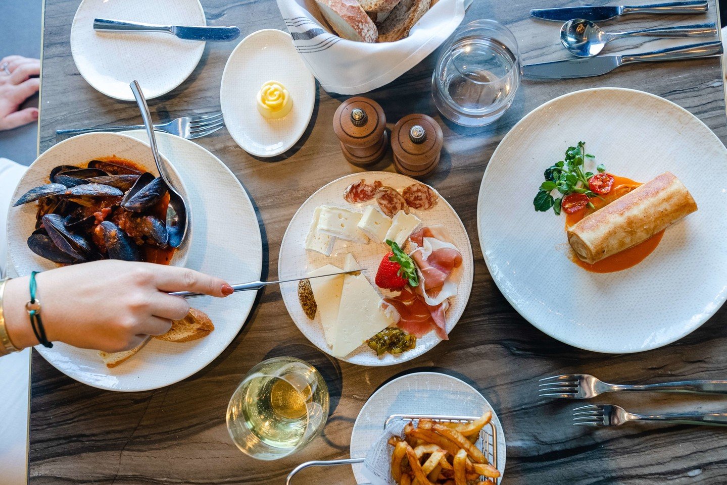 What you eat on vacation is almost as important as where you go💫 

The captivating scents and flavors of your dining experience will transport you, excite your palate, and leave you wanting more. #BookCelebrityCruises #NothingComesClose