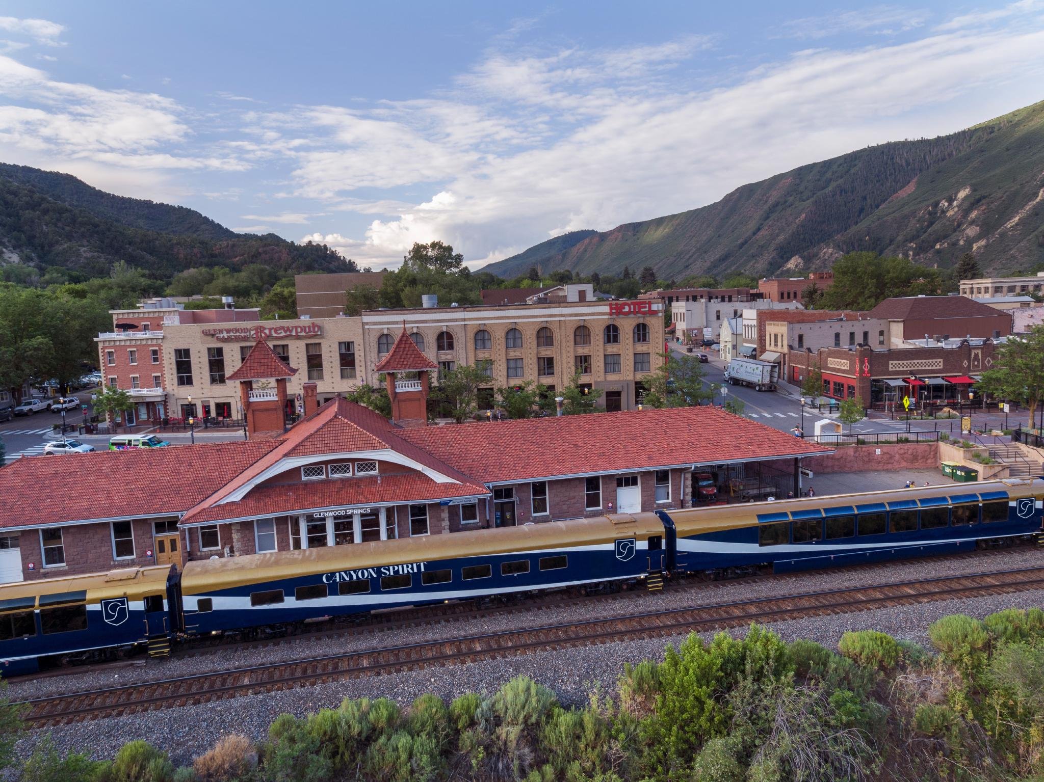 CS25_RTR_Glenwood Springs.jpg